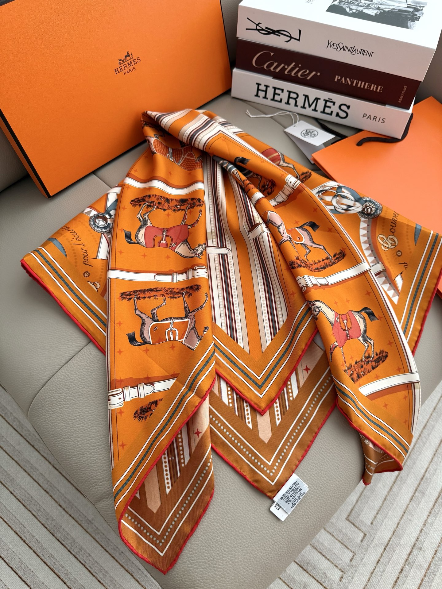 爱马仕 Hermès 高定典藏高定设计师帽子 #EF3626CC 3