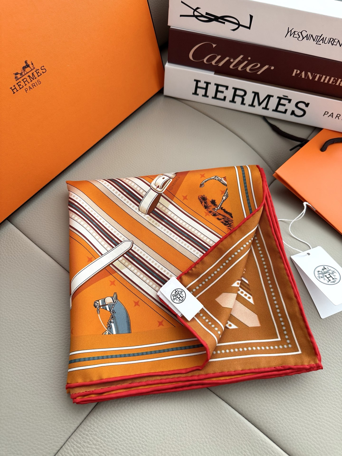 爱马仕 Hermès 高定典藏高定设计师帽子 #EF3626CC 2