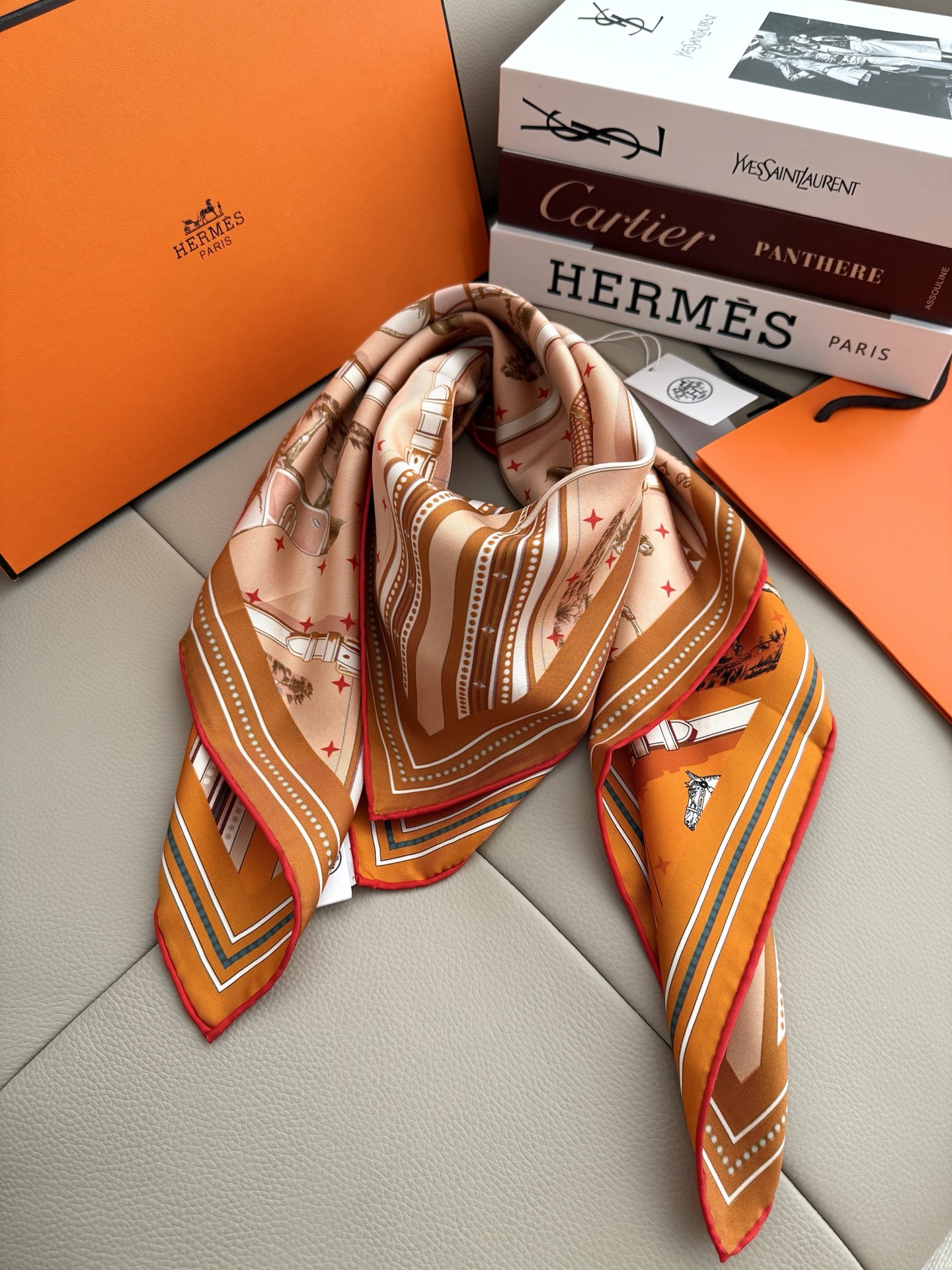 爱马仕 Hermès 高定典藏高定设计师帽子 #EF3626CC 4
