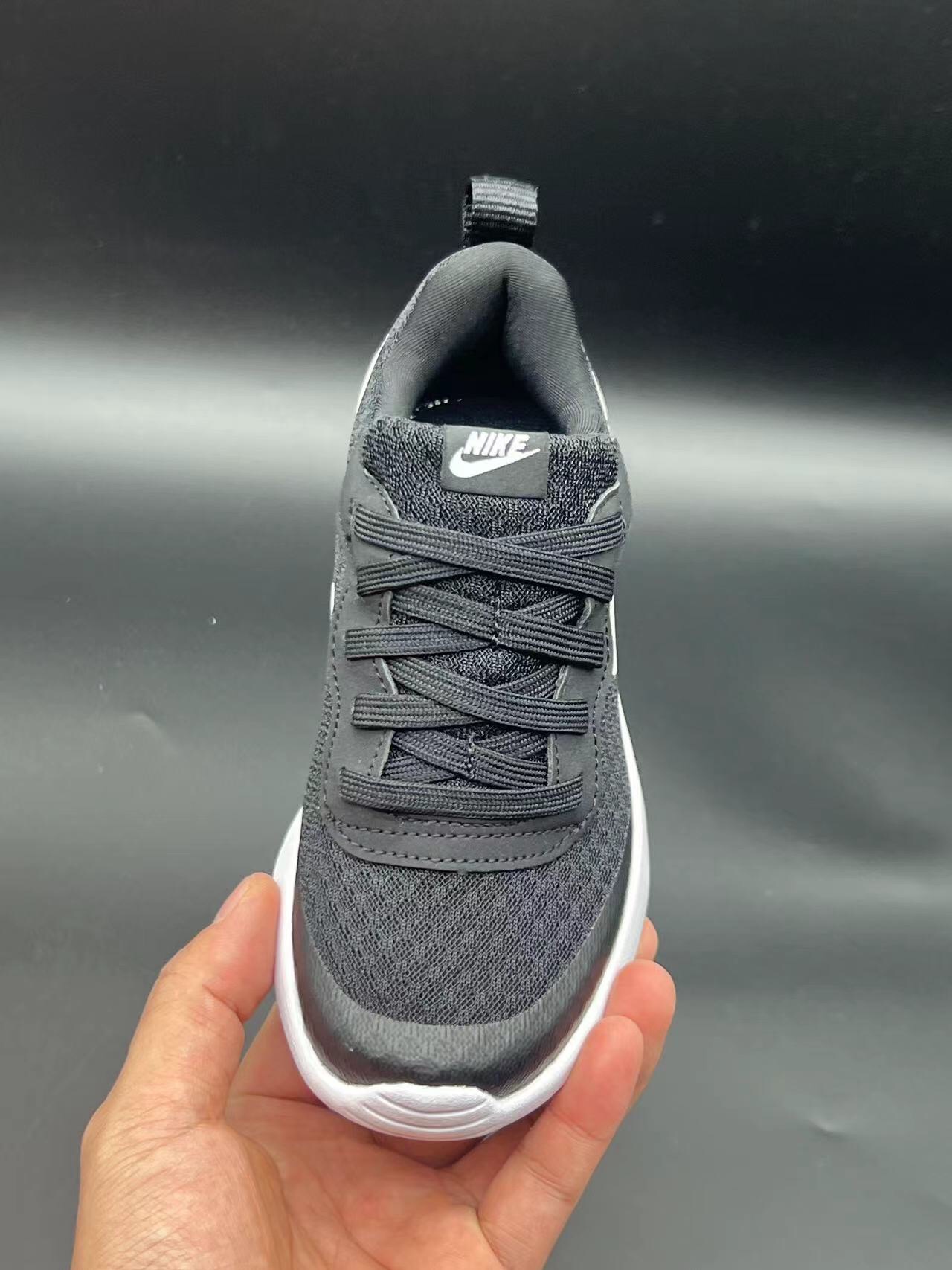 图片[8]-ＮＫ伦敦魔术贴童鞋 轻盈透气 .有颜值 有舒适度.今年的最新系列大底！！扭曲、回弹、各种动作，舒适自如.宝妈们千万不要错过这一款宝宝的好鞋子，好穿透气轻盈评价高👍现在出了童鞋也非常强烈推荐配亲子✌️95085-选品中心