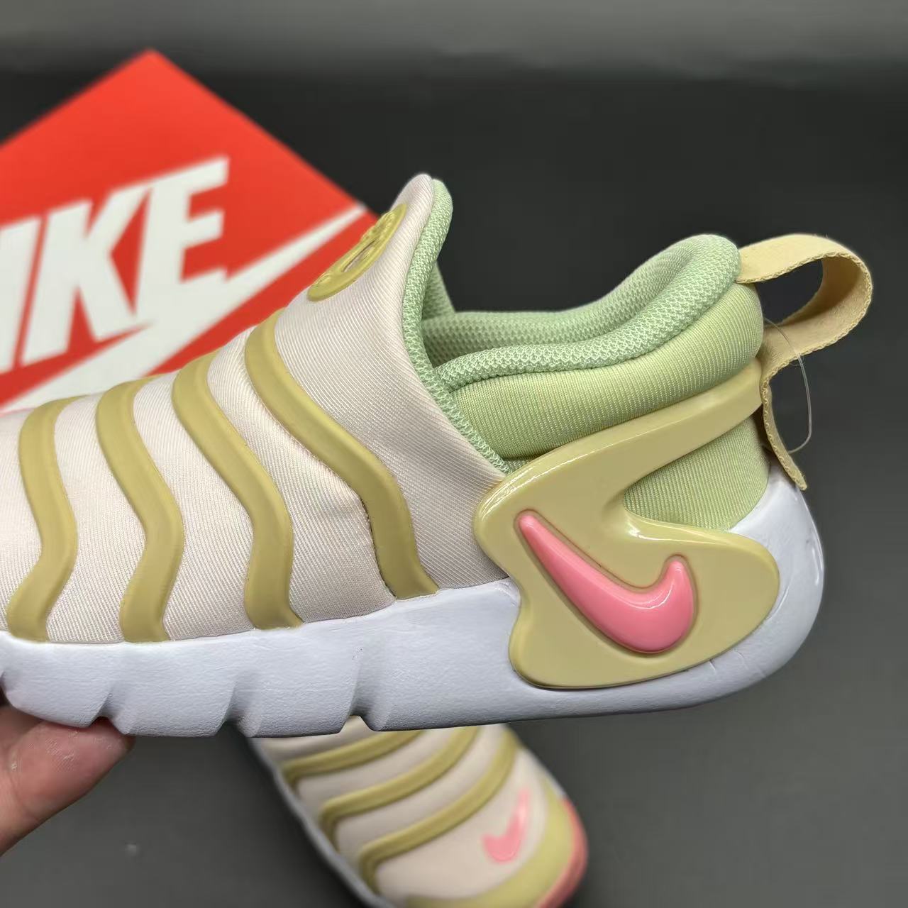 Nike, children's shoes, boys' and girls' shoes, Caterpillar children's 7