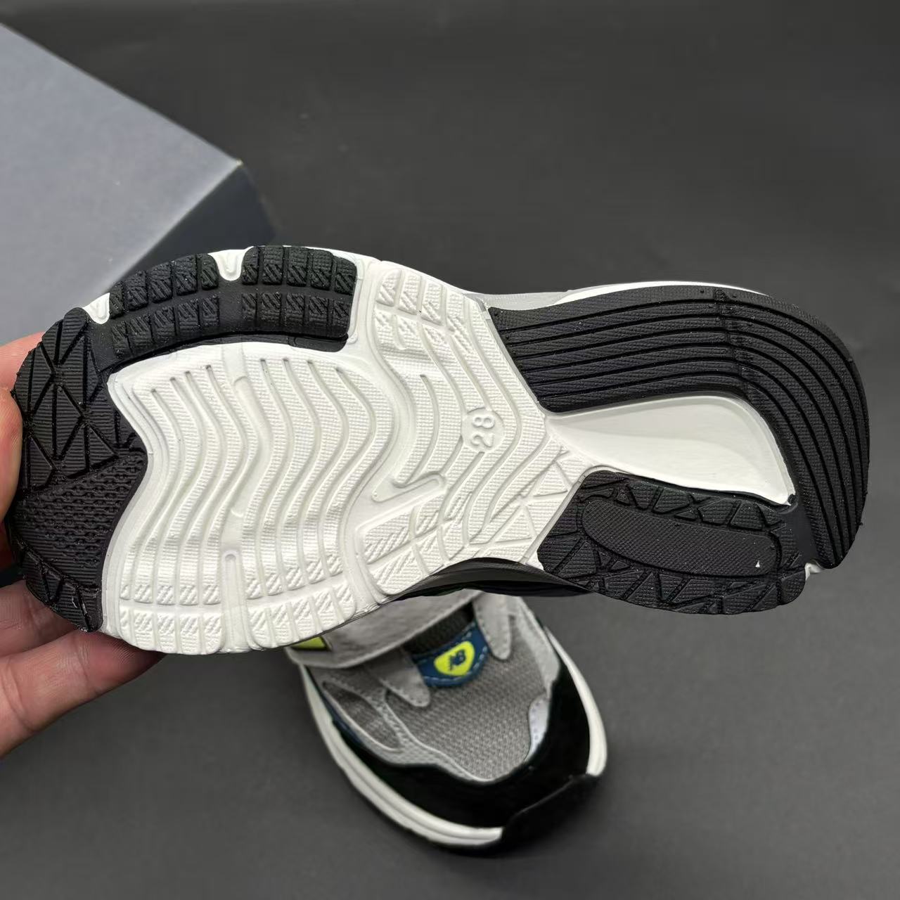 China Replica Kid Shoes KDS0407-4572