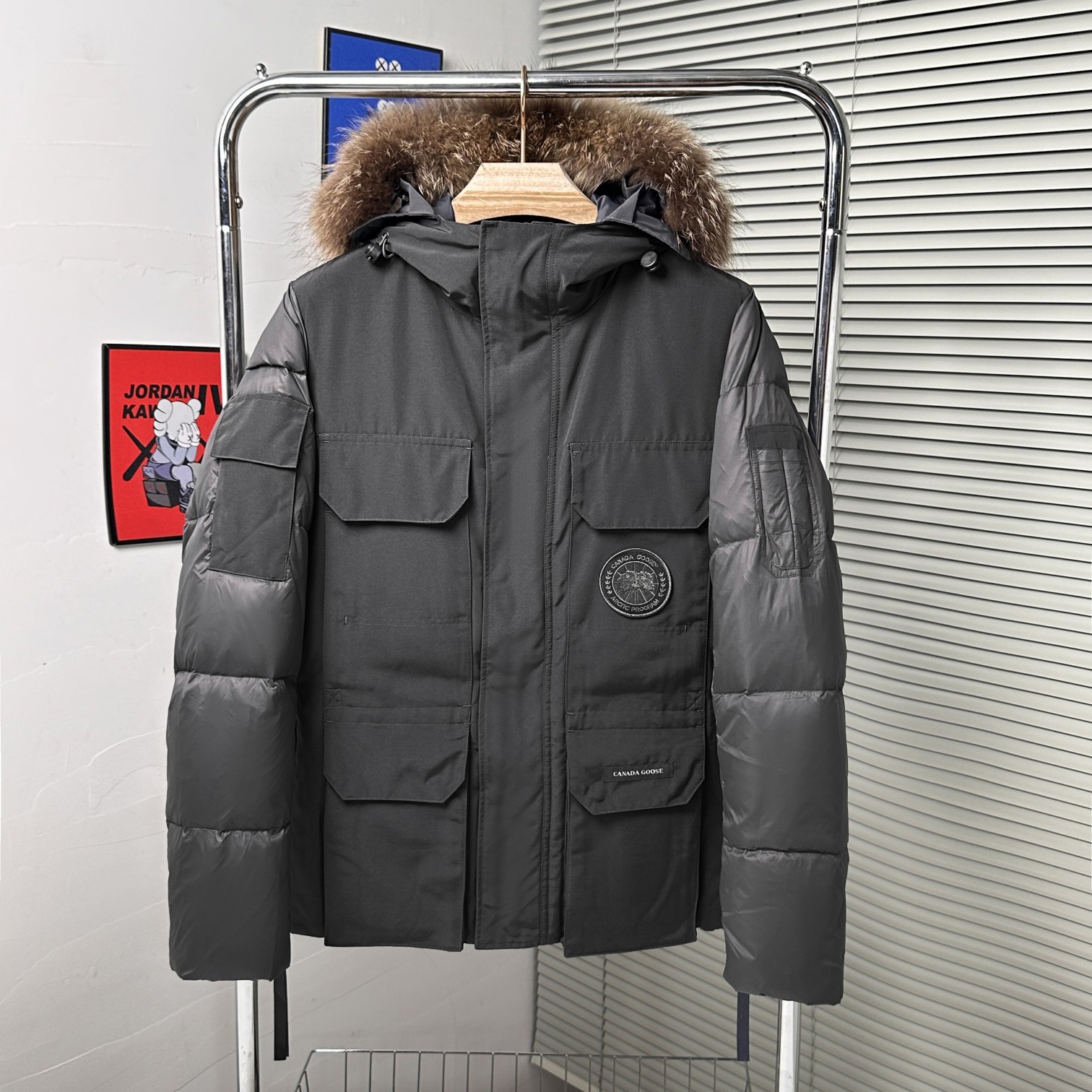 Guangzhou top version Canada Goose Expedition parka, 2023 new style. Black/dark grey XS-XL, white XS-S-M.-Big cat