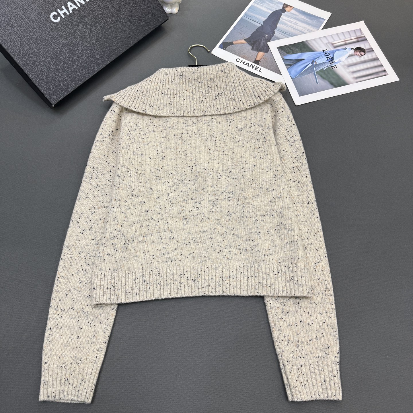 25冬季小香新款🆕定制顶级品质羊绒彩点纱，翻领拉链厚实5图案气质百搭长袖红色/杏色/宝蓝3️⃣色 尺码s