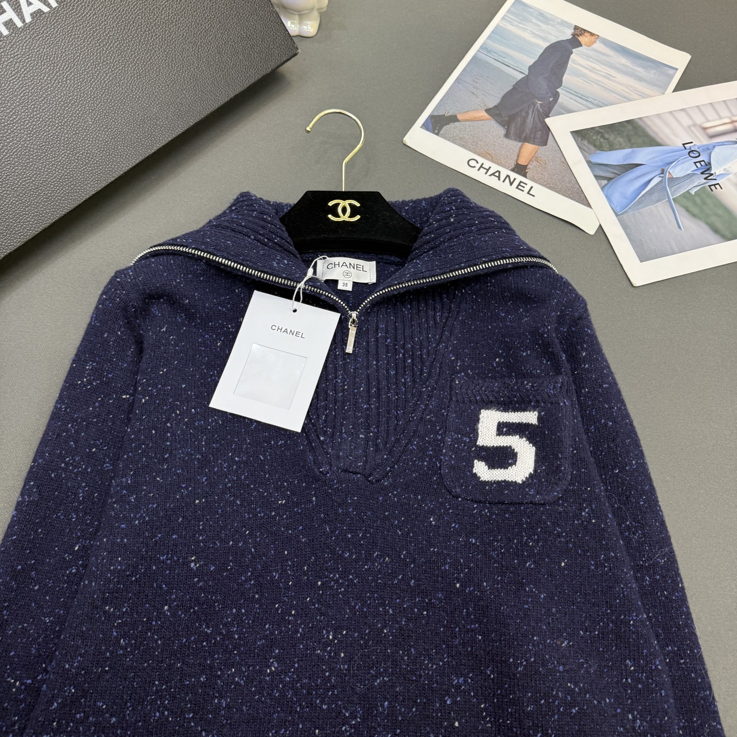 25冬季小香新款🆕定制顶级品质羊绒彩点纱，翻领拉链厚实5图案气质百搭长袖红色/杏色/宝蓝3️⃣色 尺码s