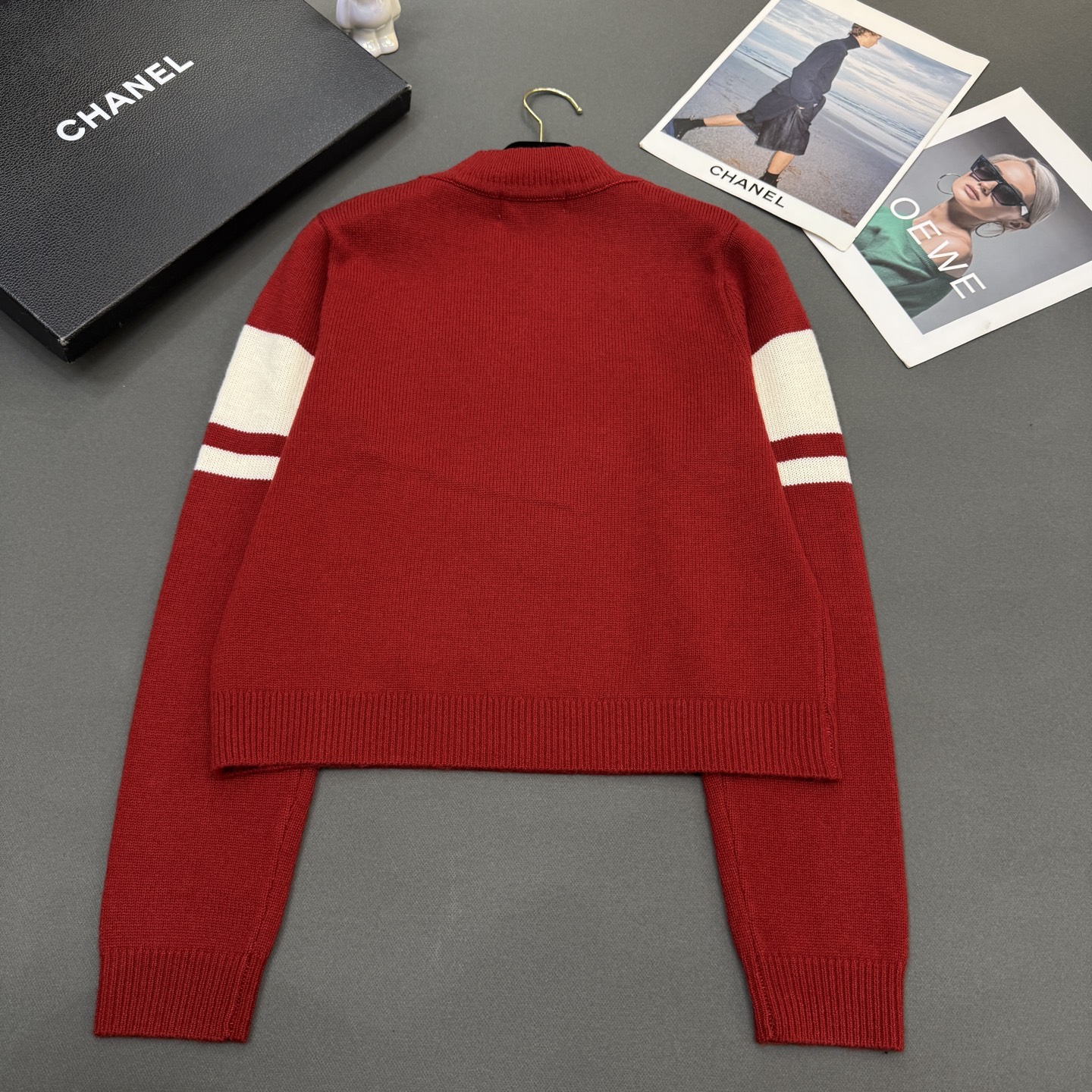 25冬季迪奥女装新款🆕圣诞🎄新年款 亲肤厚实羊绒，小立领经典幸运8图案气质时尚百搭长袖 1️⃣色红色尺码