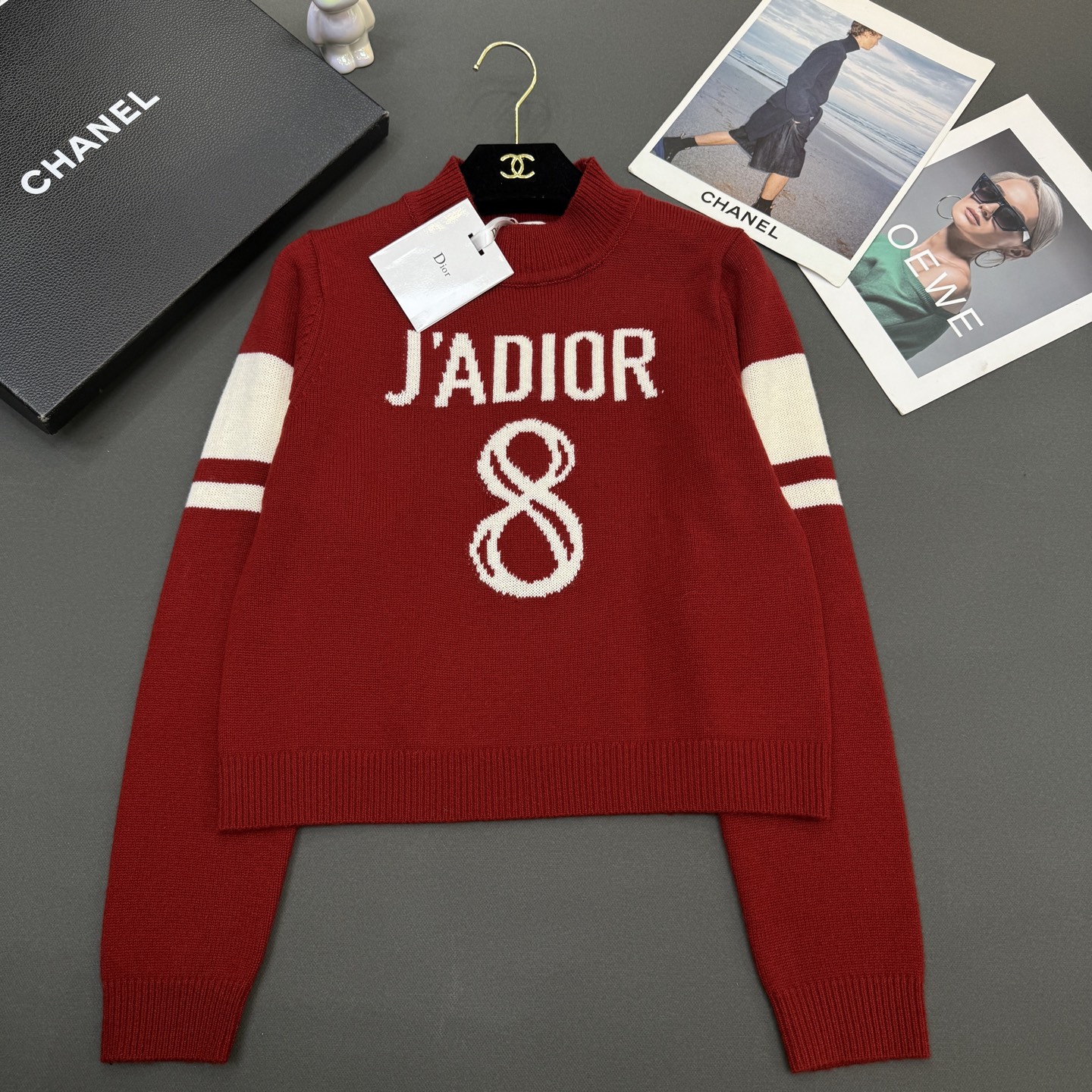 NO:686329,25 winter Dior women's new Christmas and New Year style, skin-friendly thick cashmere, small stand-up collar, classic lucky 8 pattern, temperament, fashionable and versatile long sleeves, 1 color red, size sml, ready for supply,, dior,1986090925冬季迪奥女装新款圣诞新年款 亲肤厚实羊绒,小立领经典幸运8图案气质时尚百搭长袖 1色红色尺码sml 现货供应,,dior,,Women's clothing