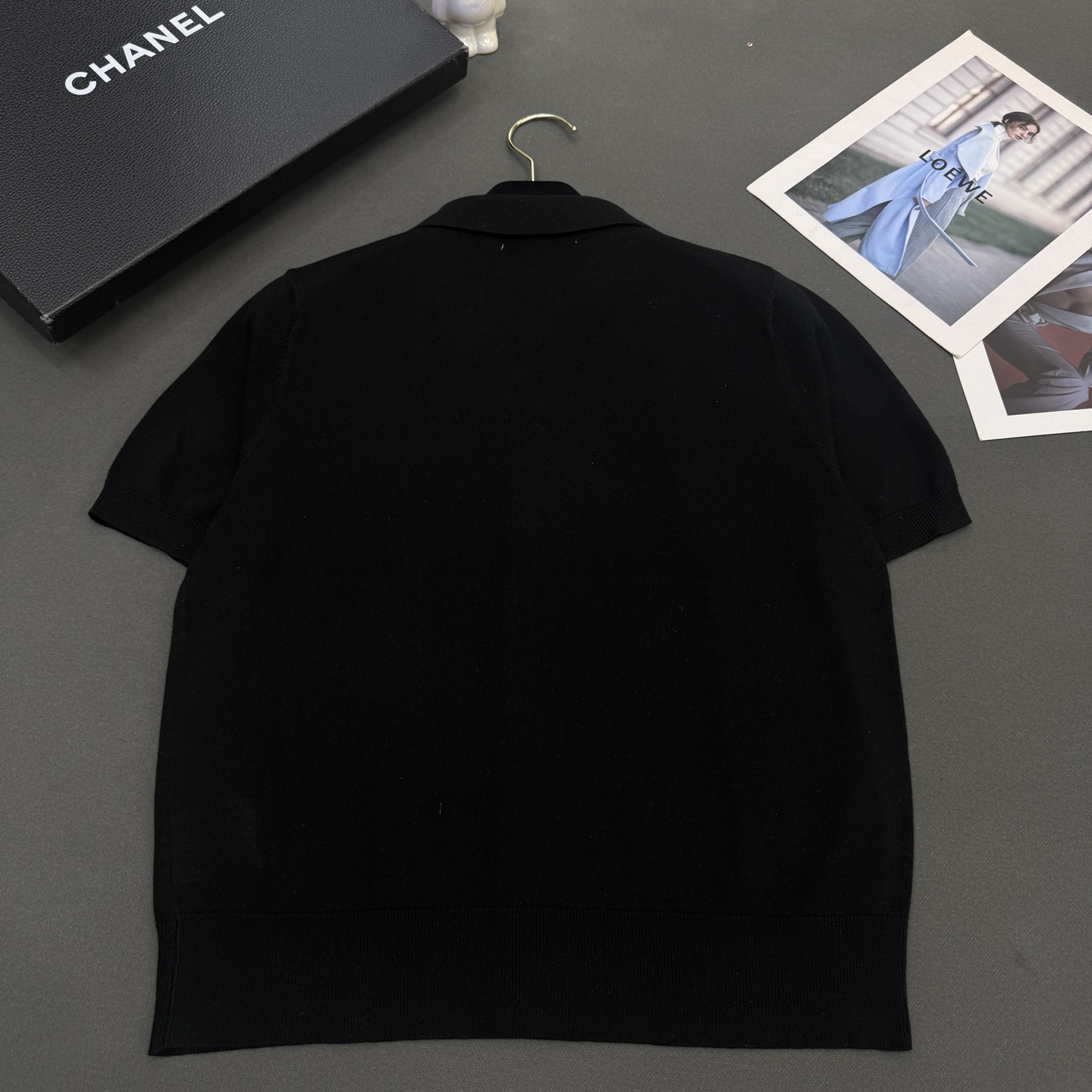 26春夏Dio*女装新款🆕顶级品质亲肤100%绢丝，小翻领刺绣四叶草CD修身版型，气质通勤百搭小开衫短袖