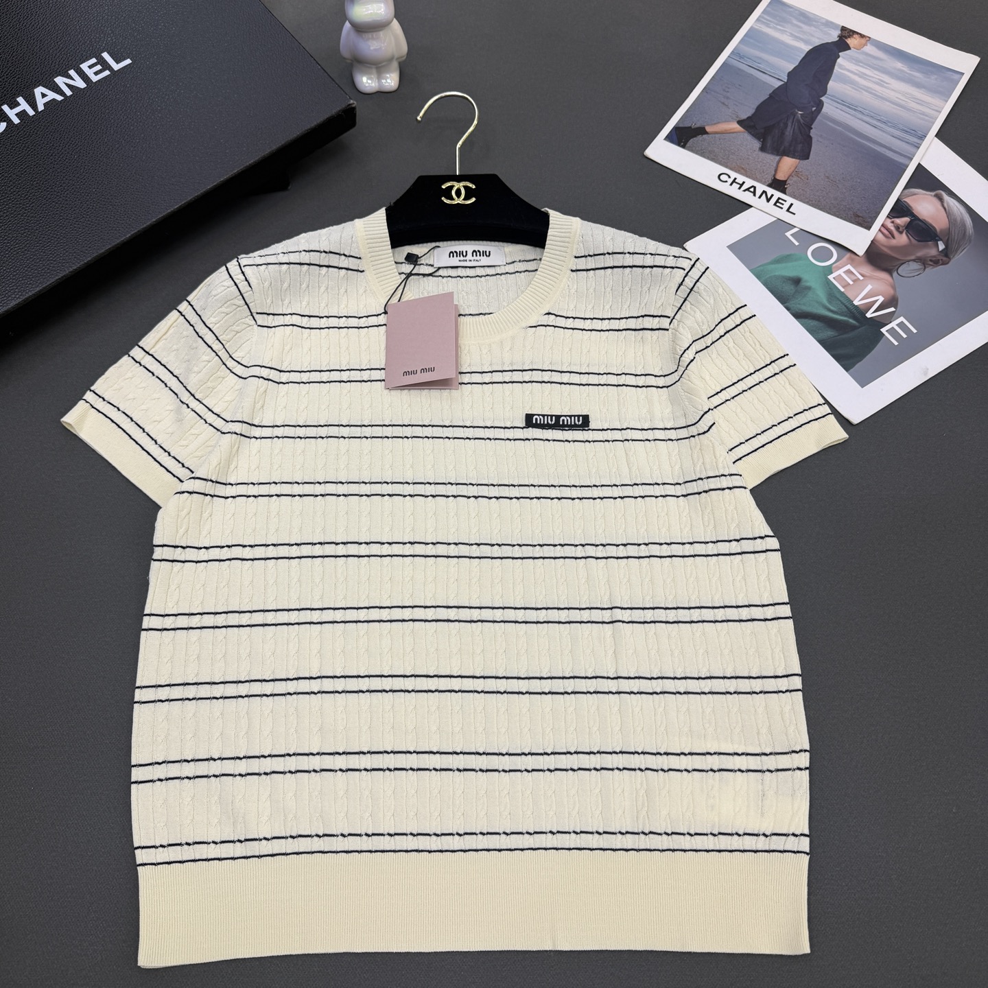 26春夏miumi*女装新款🆕亲肤绢丝棉弹力条纹，不挑身材，气质百搭短袖 黄色/米白/蓝色3️⃣色尺码s