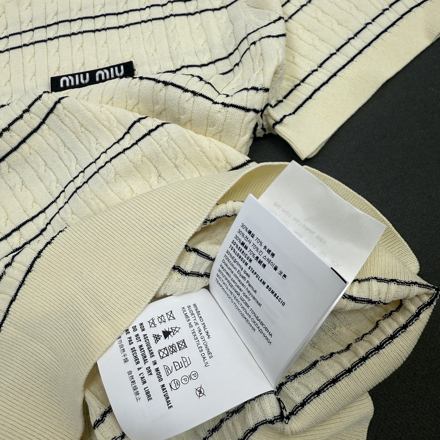 26春夏miumi*女装新款🆕亲肤绢丝棉弹力条纹，不挑身材，气质百搭短袖 黄色/米白/蓝色3️⃣色尺码s