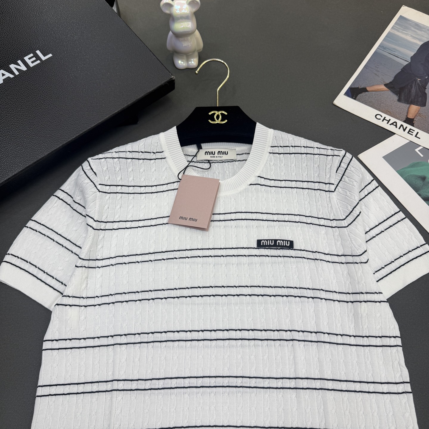 26春夏miumi*女装新款🆕亲肤绢丝棉弹力条纹，不挑身材，气质百搭短袖 黄色/米白/蓝色3️⃣色尺码s