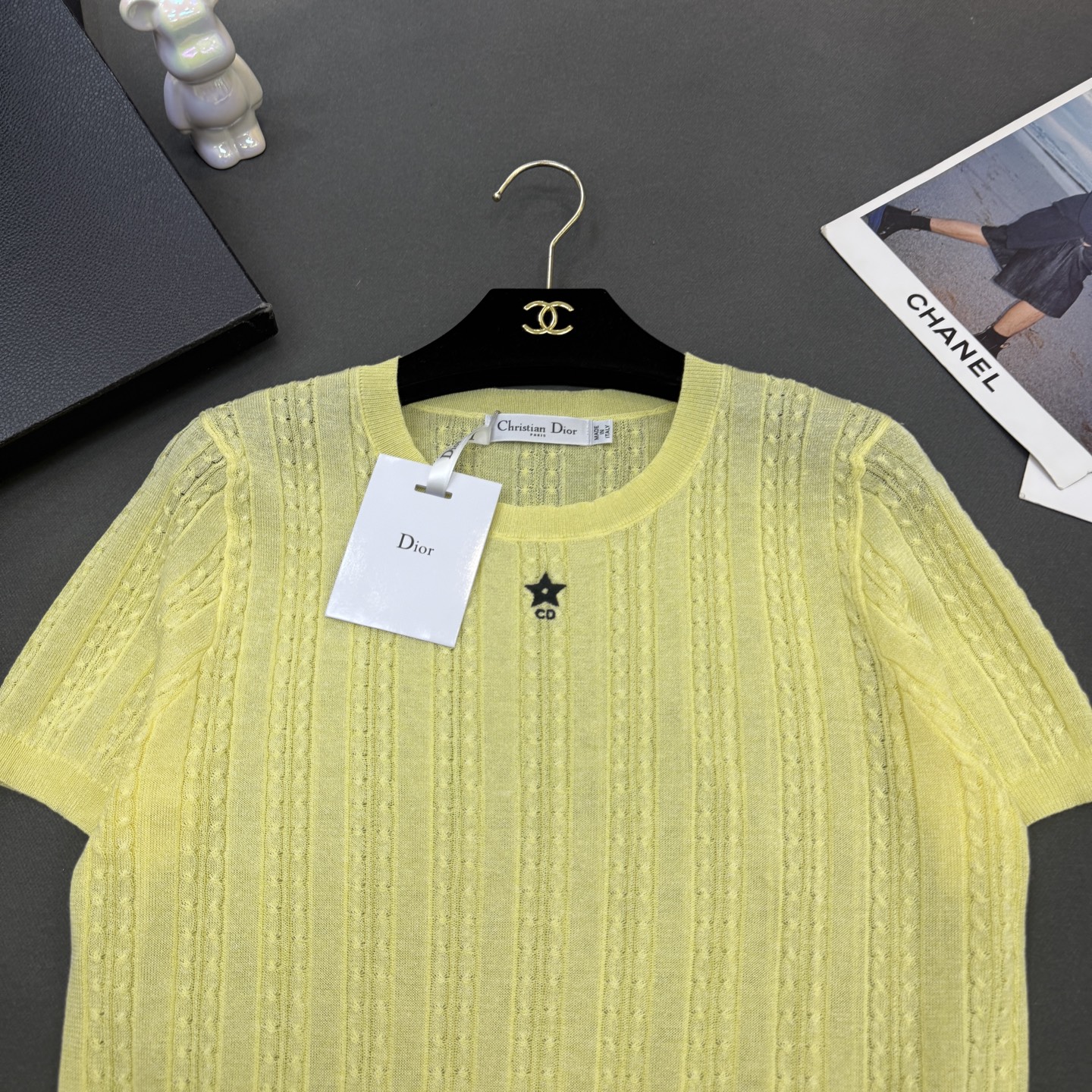 26春夏Dio*女装新款🆕顶级品质，舒服透气绢丝棉，弹力修身五角星气质百搭短袖 粉红/黄色/蓝色三色 尺