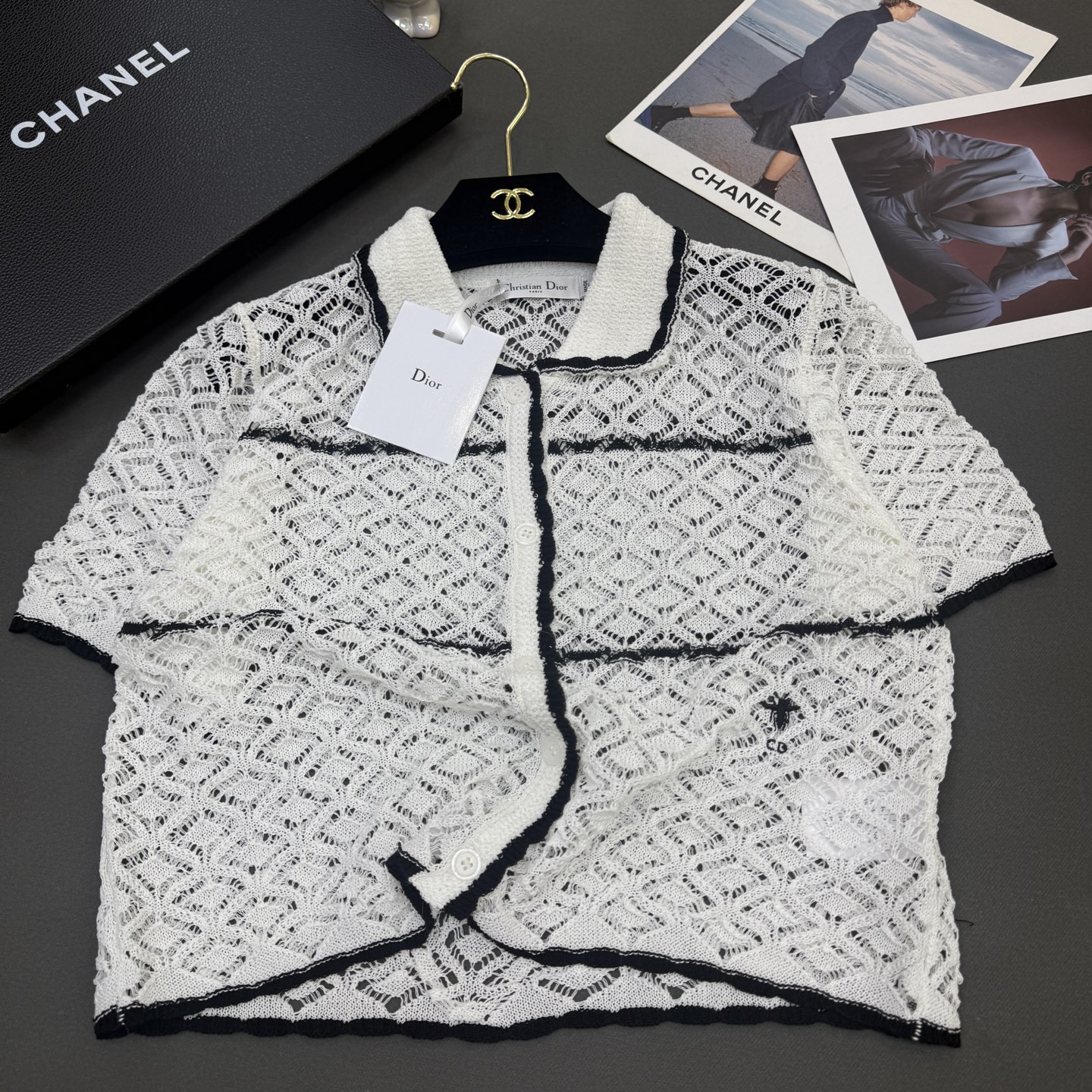 26夏季Dio*女装新款🆕亲肤丝麻透气舒适，翻领花边蕾丝镂空针法小蜜蜂气质百搭小开衫短袖 紫色/米白/黑