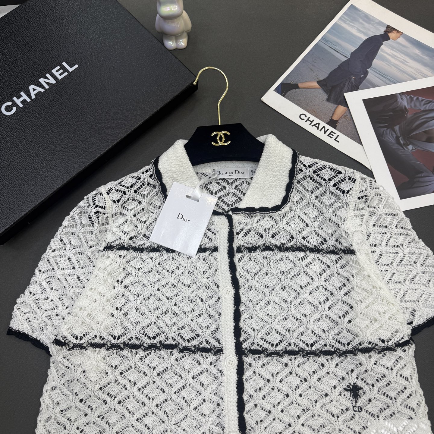 26夏季Dio*女装新款🆕亲肤丝麻透气舒适，翻领花边蕾丝镂空针法小蜜蜂气质百搭小开衫短袖 紫色/米白/黑