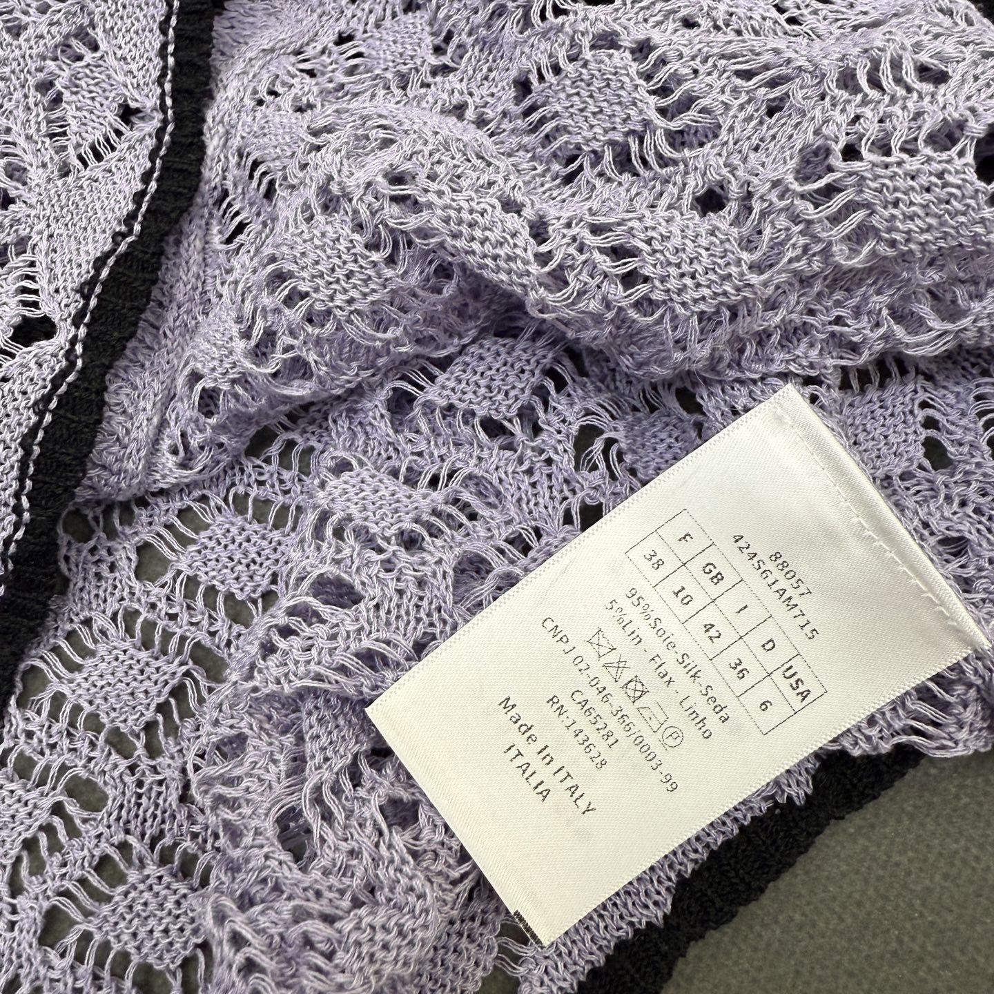 26夏季Dio*女装新款🆕亲肤丝麻透气舒适，翻领花边蕾丝镂空针法小蜜蜂气质百搭小开衫短袖 紫色/米白/黑