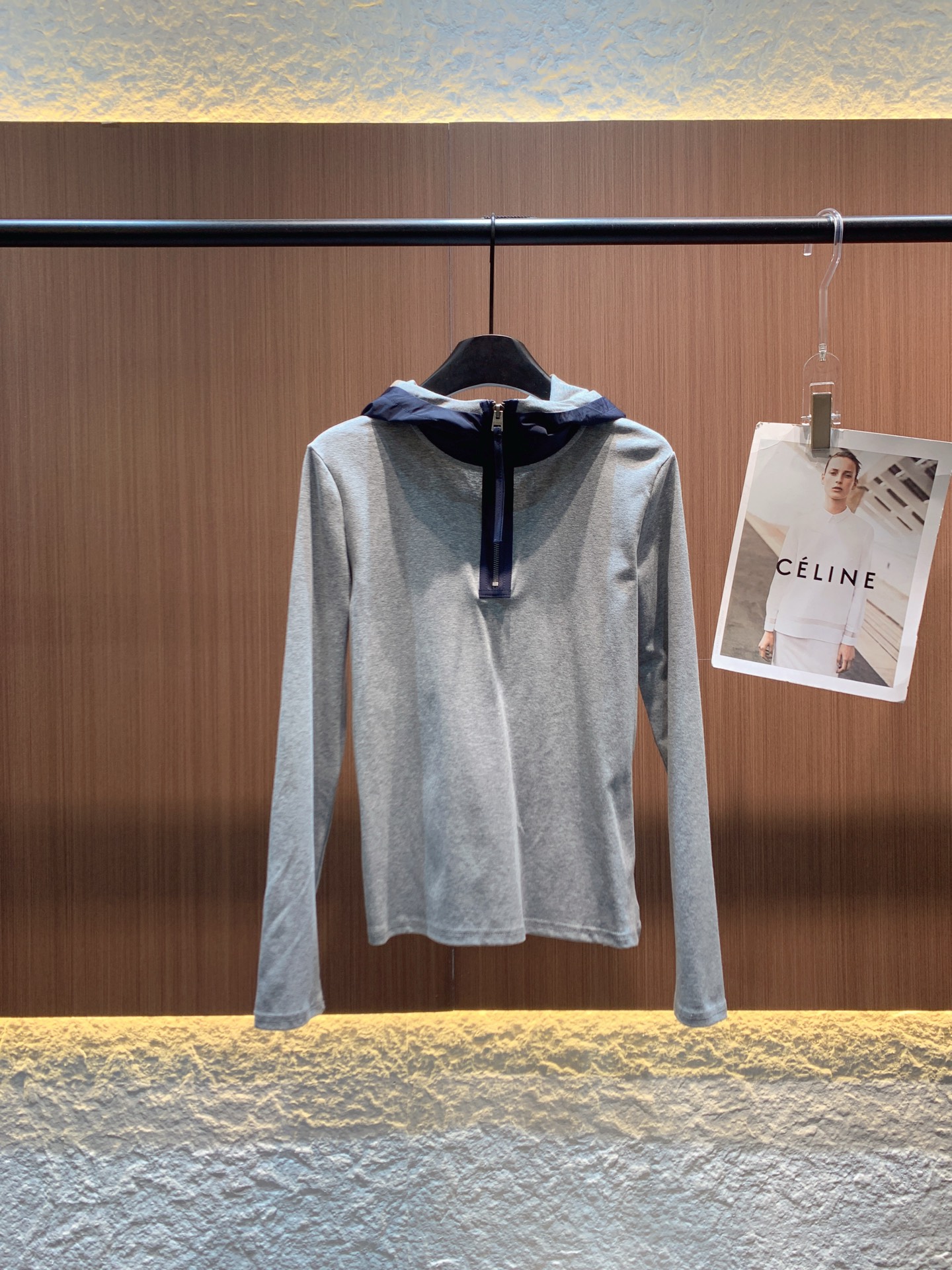 ✨✨✨Acne✨✨✨ 2025秋冬新款 【质感连帽长袖系列】多款色系任你pick，藏青条纹经典复古，浅灰
