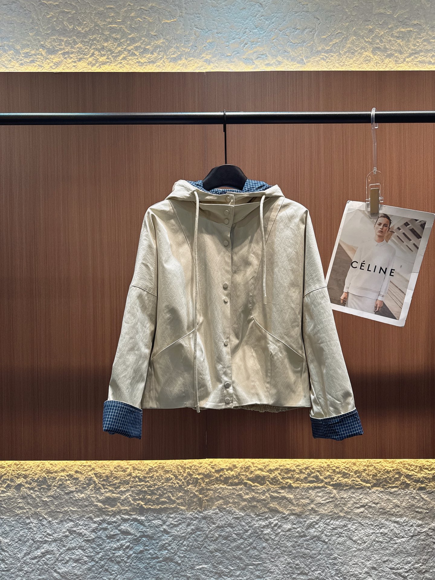 ✨✨✨Acne✨✨✨2025秋冬新款 【格调连帽短款夹克】三款质感色调（米白、藏蓝、棕褐），连帽设计休闲