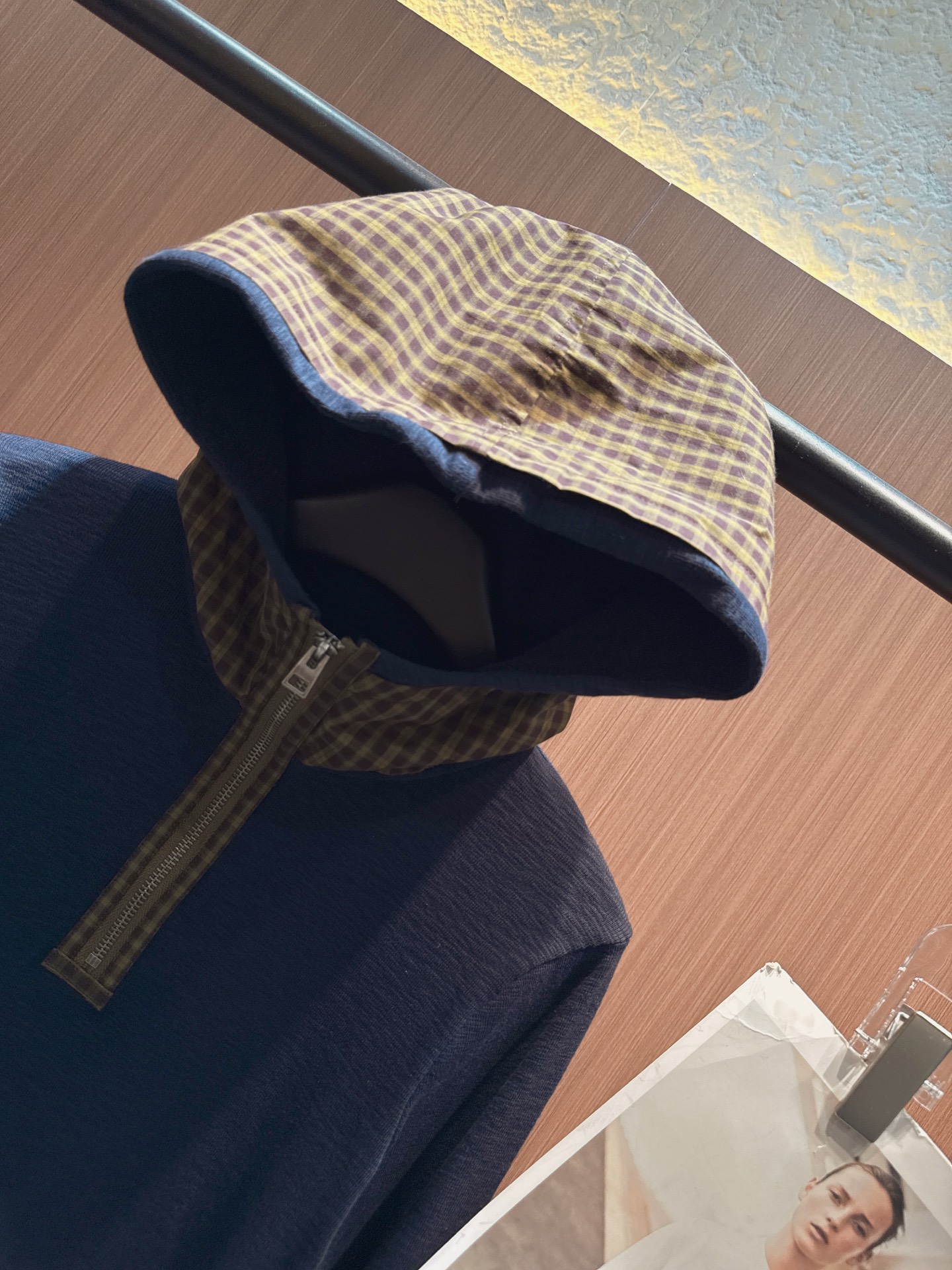 ✨✨✨Acne✨✨✨2025秋冬新款 【复古格调连帽衫】兼具舒适与设计感的连帽长袖上衣，半拉链设计利落别