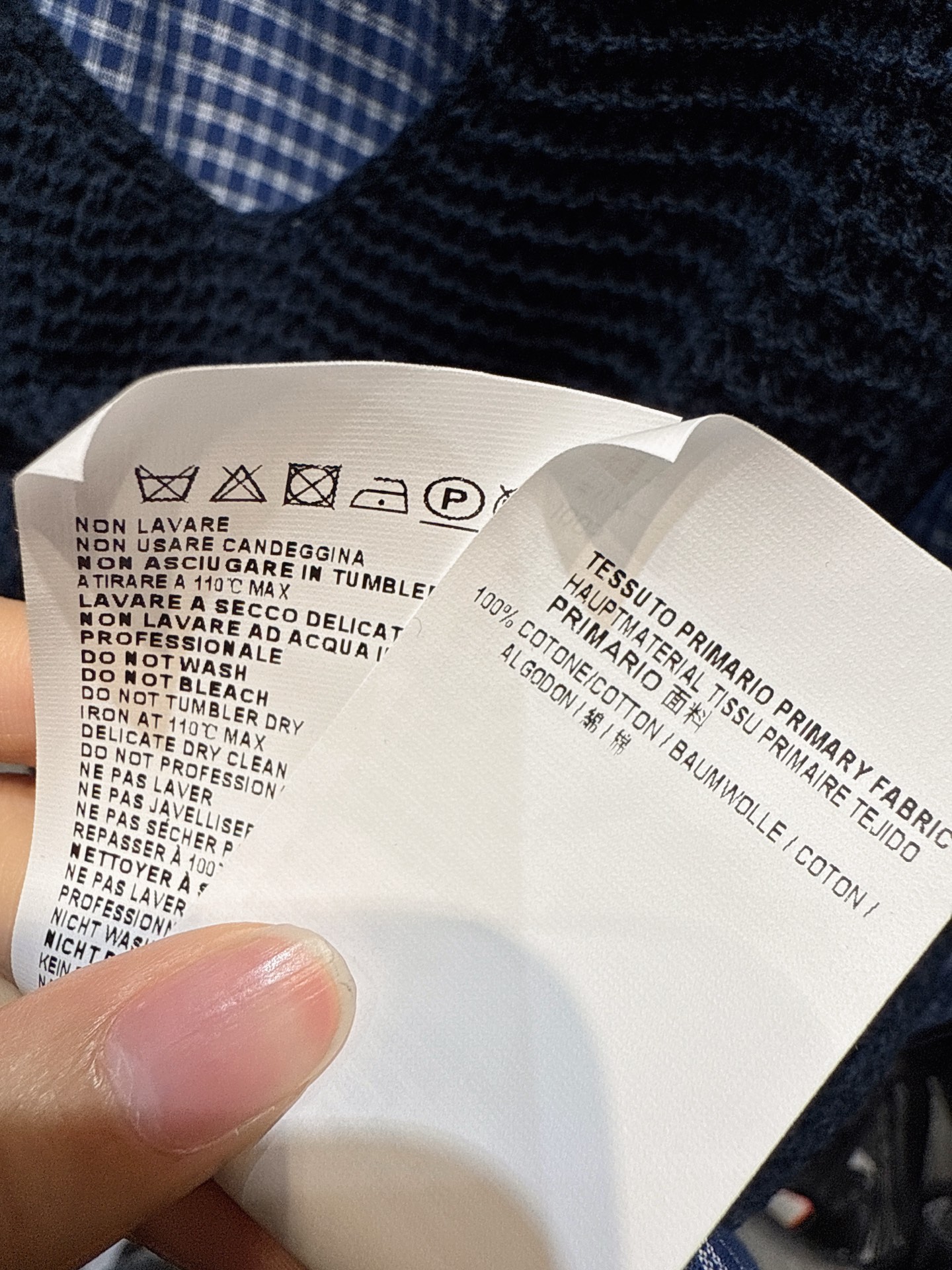 ✨✨✨玛吉拉✨✨✨2025秋冬新款 【叠穿风假两件上衣，邂逅文艺与甜酷】两款假两件上衣，以针织背心与衬衫