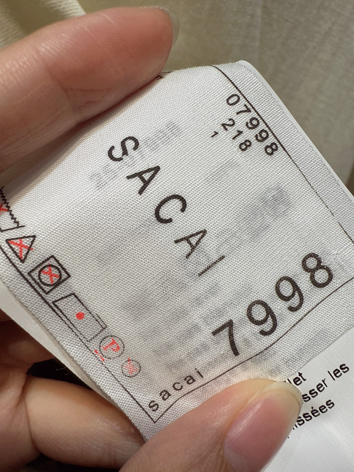 ✨✨✨Sacai✨✨✨2025秋冬新款 【拼接风长袖上衣，解锁小众穿搭格调】三款长袖上衣，以米白、灰、黑