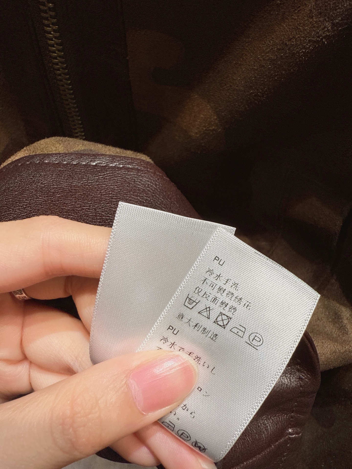 ✨✨✨QOY✨✨✨2025秋冬新款 【复古拼接短款皮夹克】两款风格迥异，驼色拼接款复古摩登，迷彩款酷飒吸