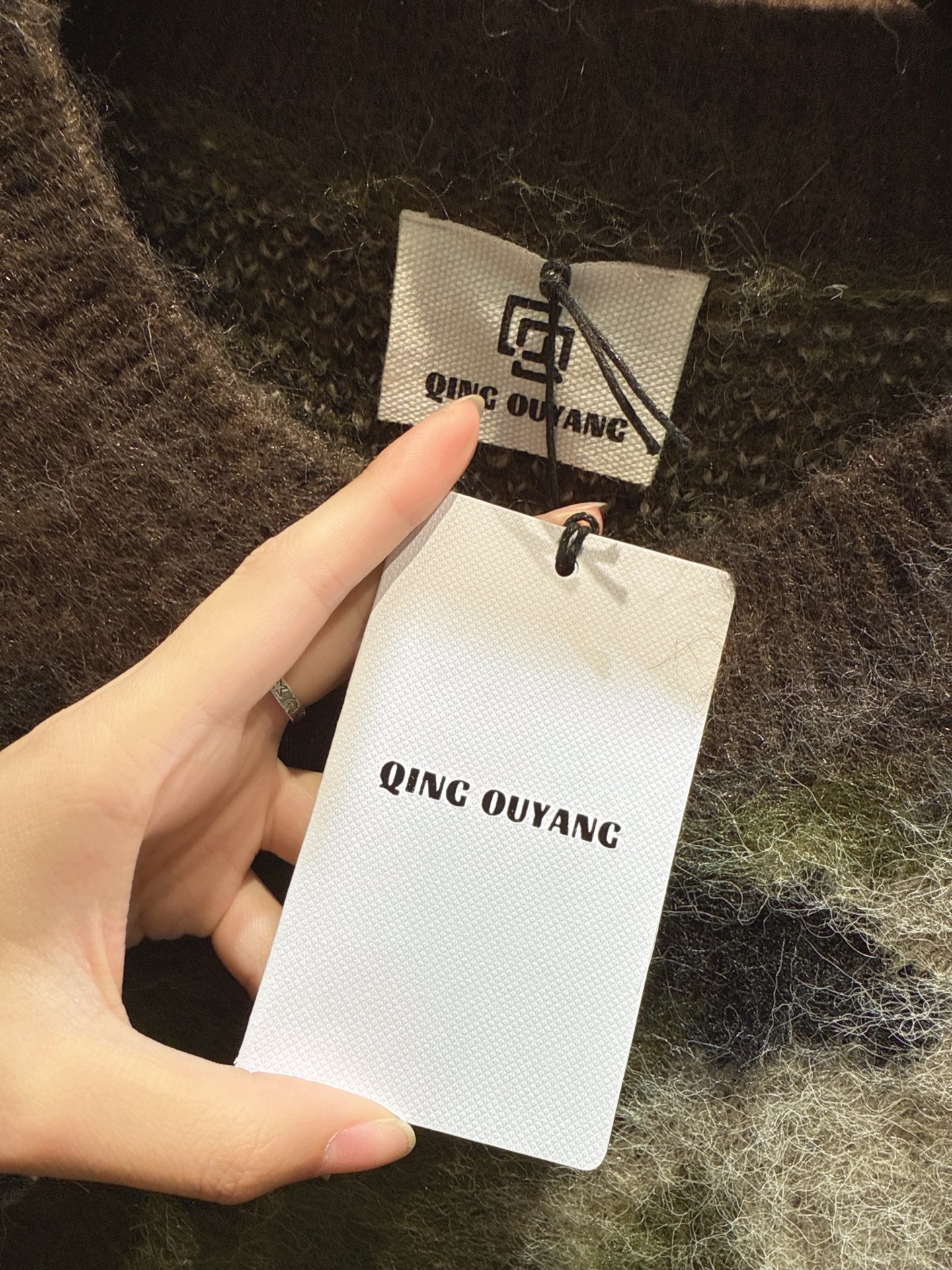 ✨✨✨QOY✨✨✨ 70%羊毛+马海毛混纺·撞色套头长袖衫 ✨柔软亲肤的轻奢质感 ✨高性价比中端女装定位