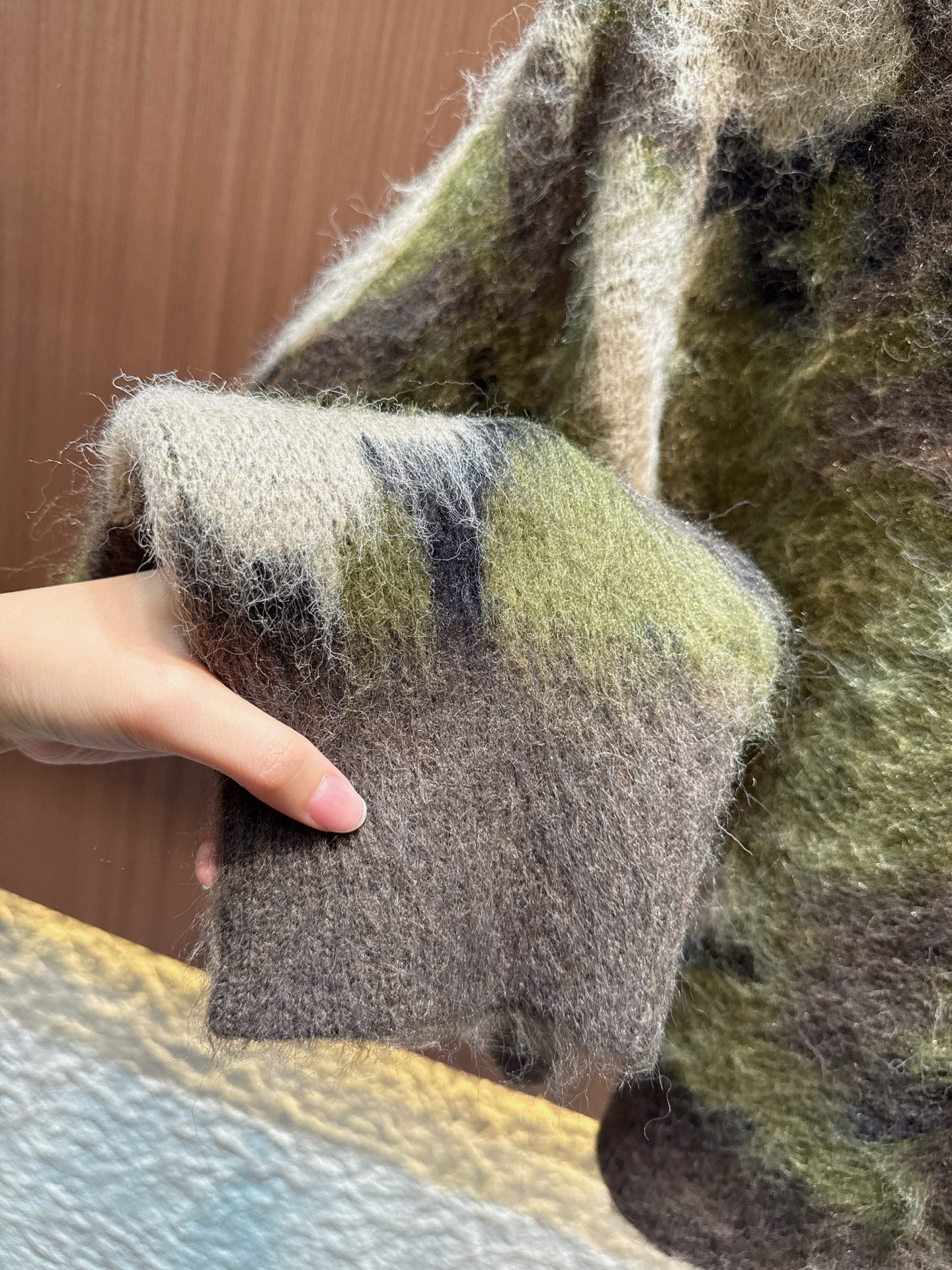 ✨✨✨QOY✨✨✨ 70%羊毛+马海毛混纺·撞色套头长袖衫 ✨柔软亲肤的轻奢质感 ✨高性价比中端女装定位