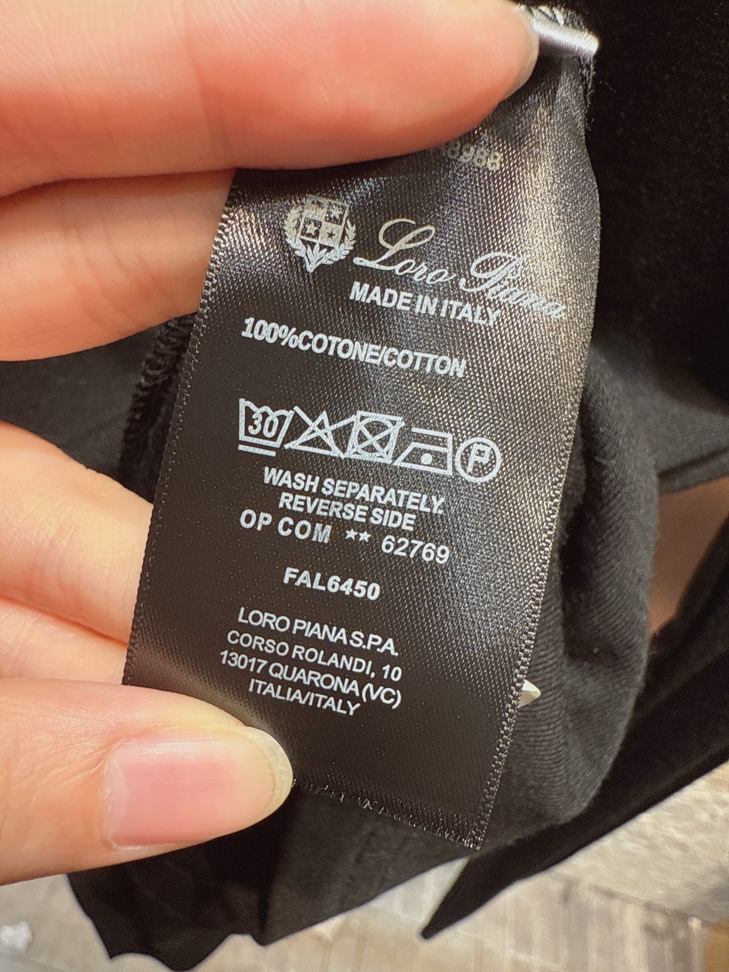 ✨✨✨诺悠翩雅✨✨✨2025秋冬新品 【简约风长袖打底衫】经典圆领设计，简约大气。精选柔软亲肤面料，长袖