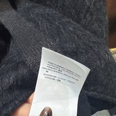 ✨✨✨玛吉拉✨✨✨2025秋冬新款百分百羊毛连帽抽绳蝙蝠袖外套。用毛茸茸的混色面料打造秋冬暖感氛围,浅灰 ✨✨✨玛吉拉✨✨✨2025秋冬新款百分百羊毛连帽抽绳蝙蝠袖外套。用毛茸茸的混色面料打造秋冬暖感氛围,浅灰