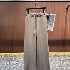 ✨✨✨ celine✨✨✨2025秋冬新款螺纹下摆连帽卫衣松紧腰长裤加绒套装 精选柔软羊毛织就,带着自然 ✨✨✨ celine✨✨✨2025秋冬新款螺纹下摆连帽卫衣松紧腰长裤加绒套装 精选柔软羊毛织就,带着自然