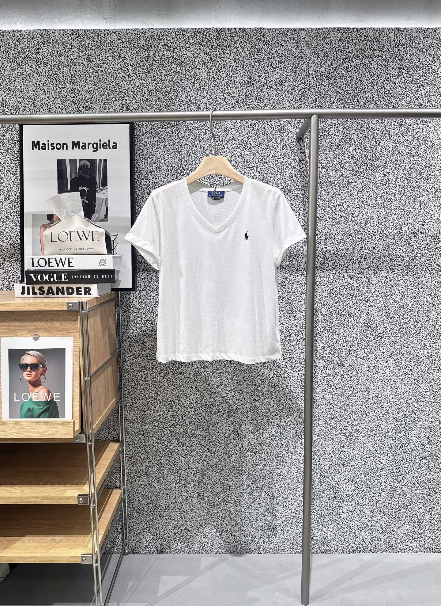 ✨✨✨ polo✨✨✨2026春夏新款撞色小马刺绣V领短袖。细腻水洗棉面料，软糯不闷，久穿不变形精致小马