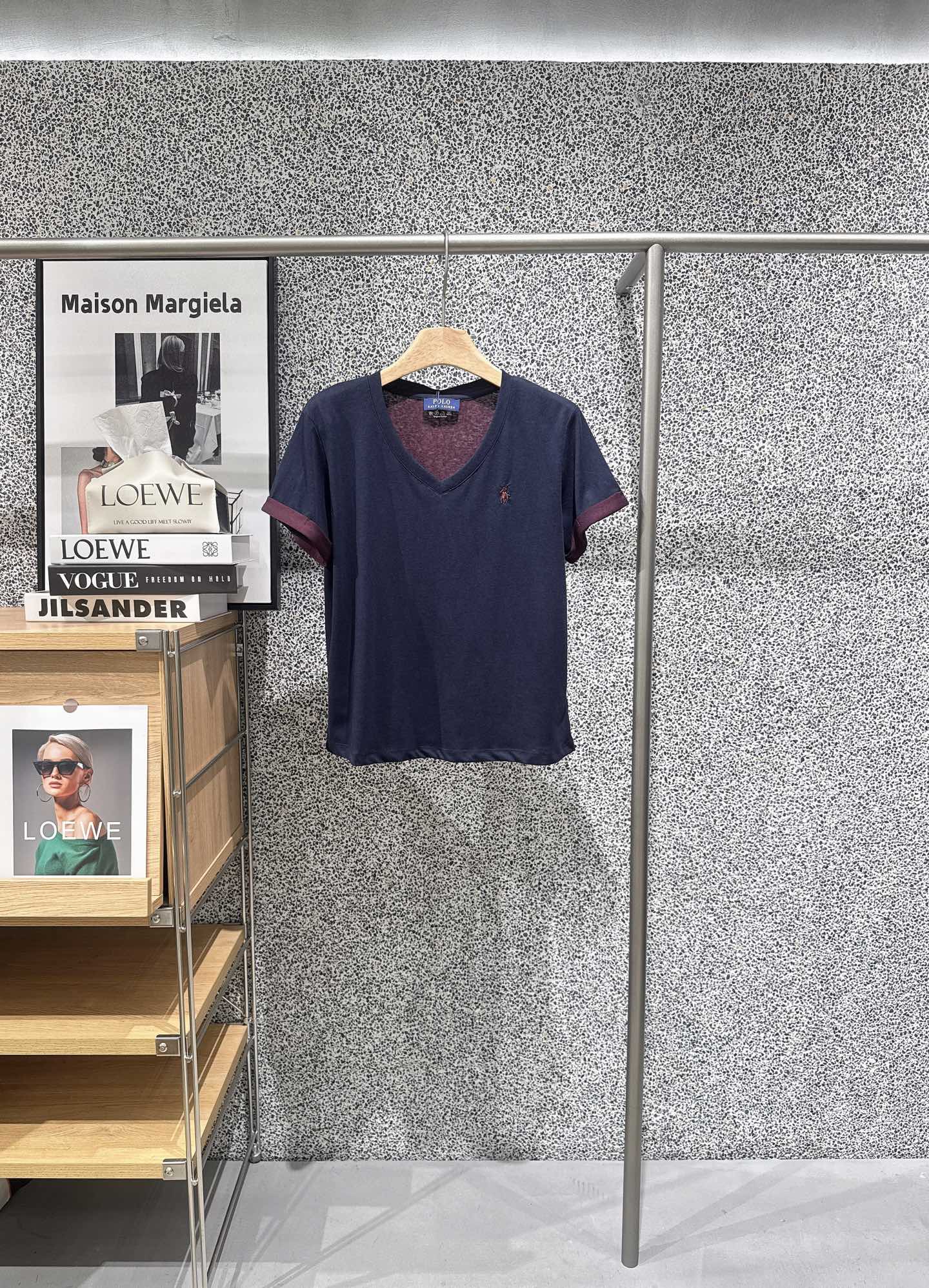 ✨✨✨ polo✨✨✨2026春夏新款撞色小马刺绣V领短袖。细腻水洗棉面料，软糯不闷，久穿不变形精致小马