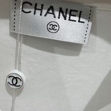 ✨✨CHANEL✨✨✨ 秋款上新必入轻奢刺绣白衬衫,档口持续爆单款!甄选柔滑透气天丝混纺面料,自带柔和垂 ✨✨CHANEL✨✨✨ 秋款上新必入轻奢刺绣白衬衫,档口持续爆单款!甄选柔滑透气天丝混纺面料,自带柔和垂