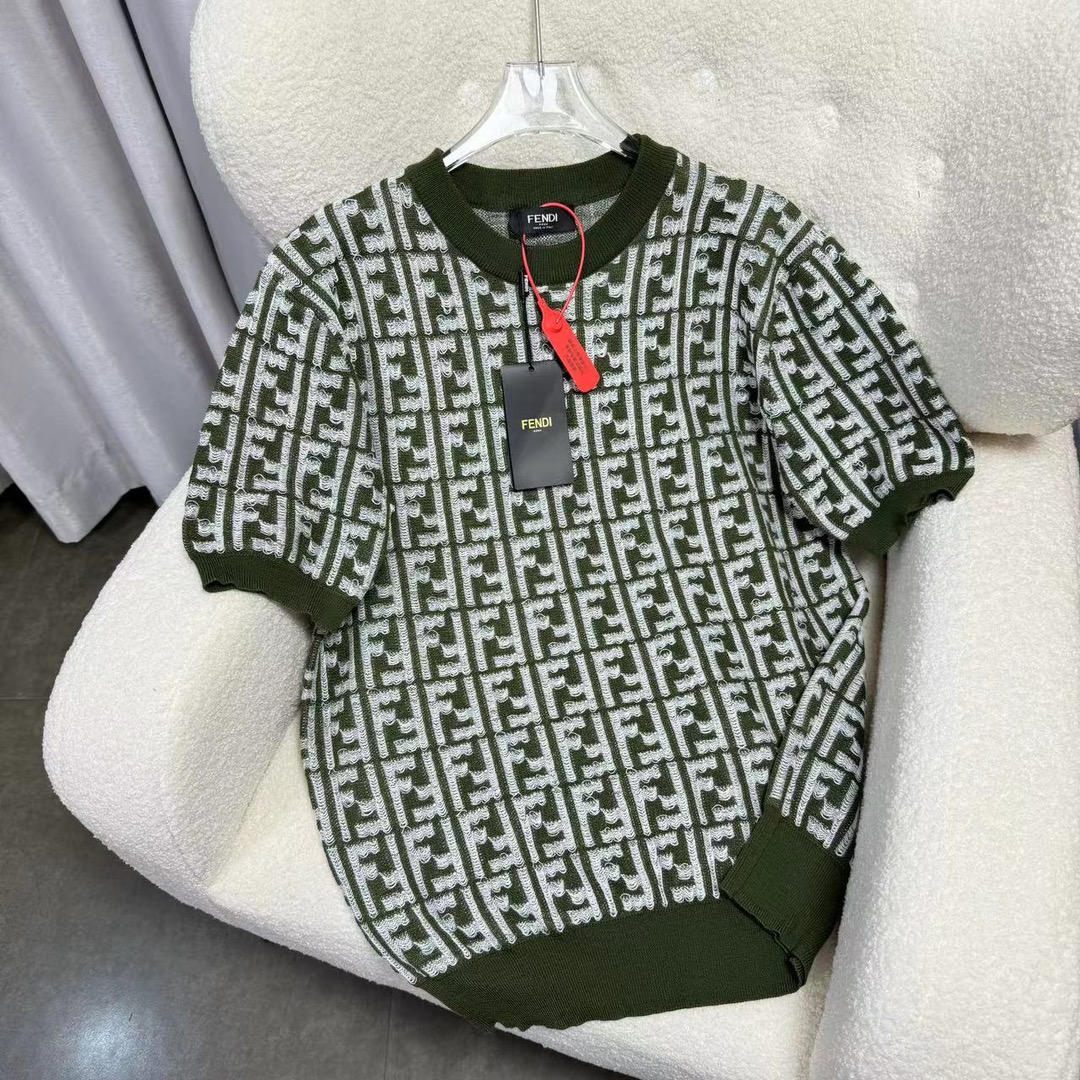 FENDI芬迪 2024 primavera/verano 🆕Fe*di Roma FF camiseta de manga corta de punto de mezcla de lana casual, ola de arte mo…