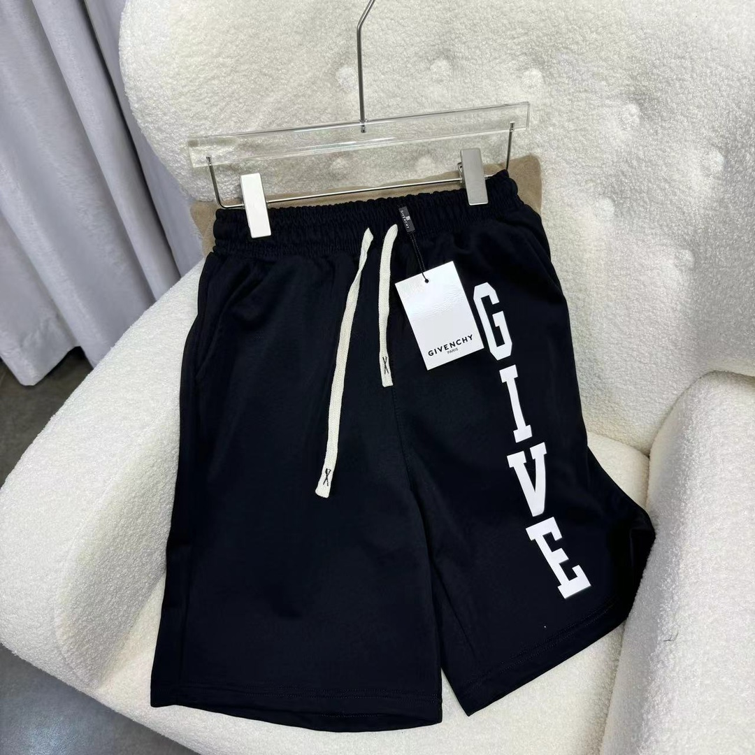 Givenchy 🔥🔥🔥Pantalones cortos de primavera y verano nuevo estilo clásico 1:1 [GIVENCHY] utiliza telas de alta calida…