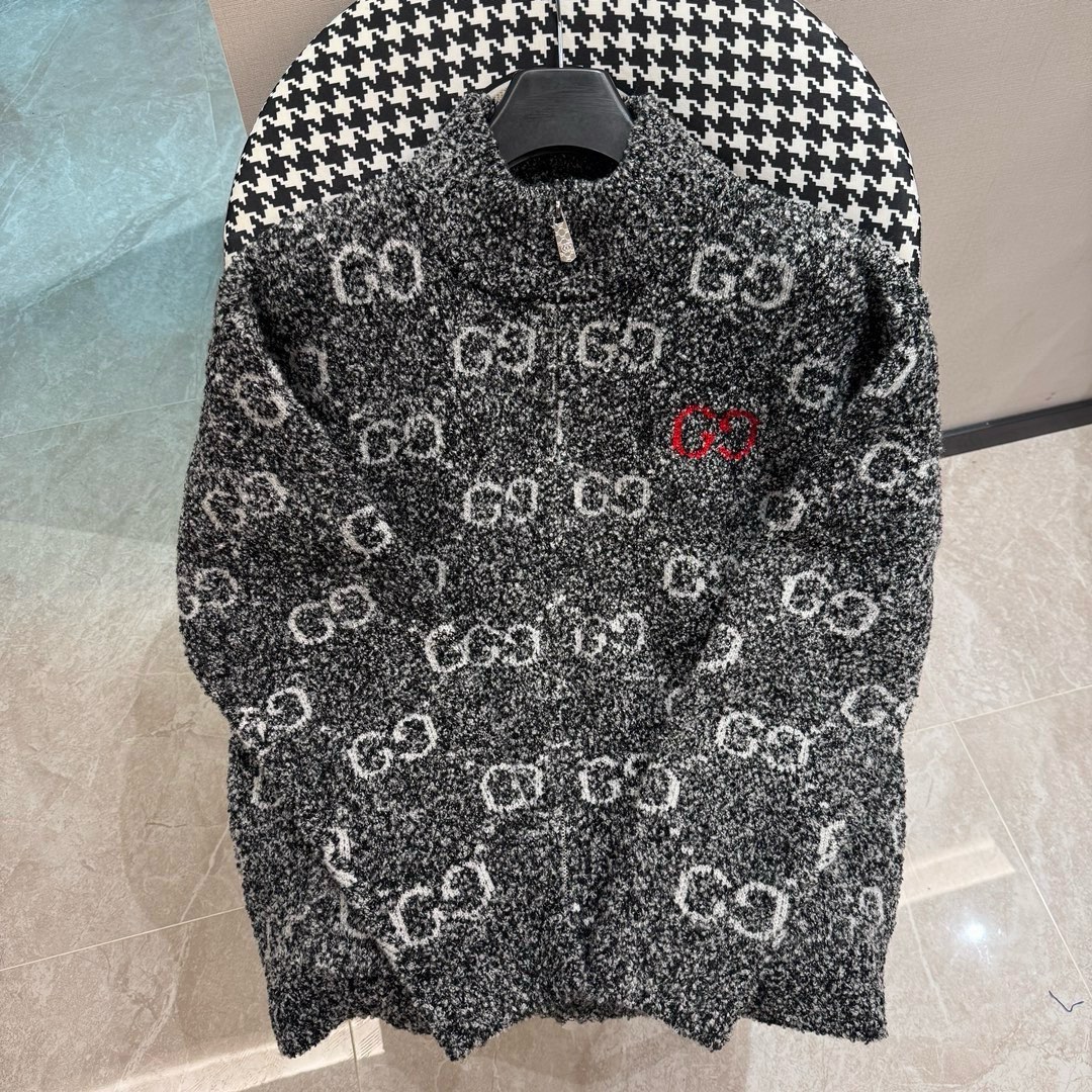 🀄️ GUCCl Gucci cárdigan de punto con cremallera de lana de cordero con jacquard GG. Edición limitada de canal para Oto…