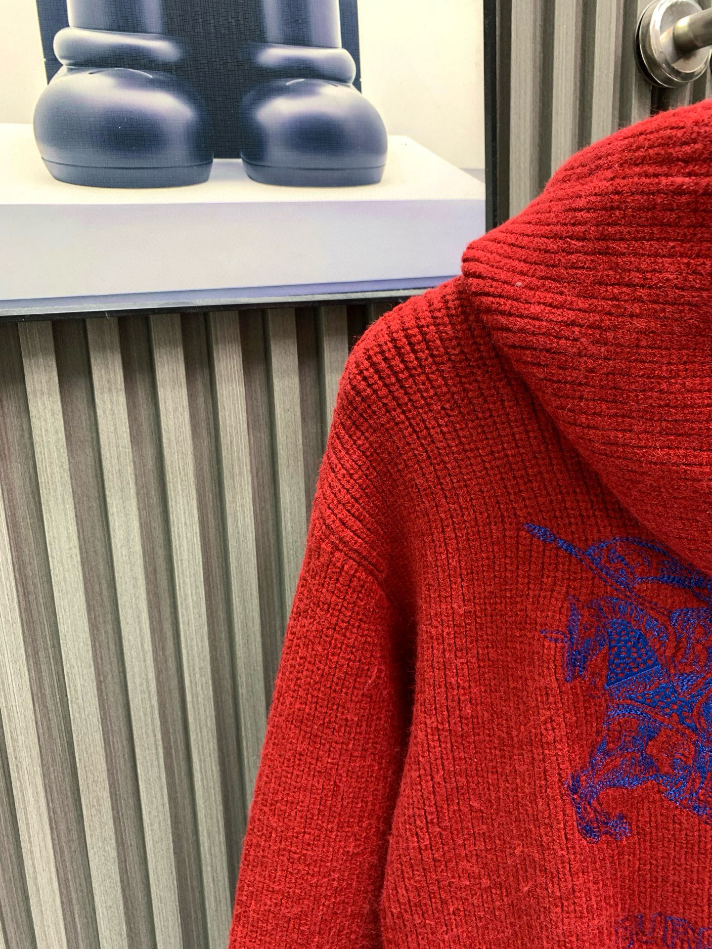 Burberryバーバリー 秋冬新作連帽針織衛衣 馬術刺繍デザイン