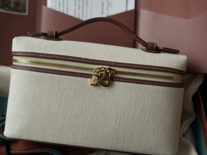 Extra Pocket L19 Handbag, Top Version L19cm Bag, Premium Leather and Metal Charms 1 Extra Pocket L19 Handbag, Top Version L19cm Bag, Premium Leather and Metal Charms