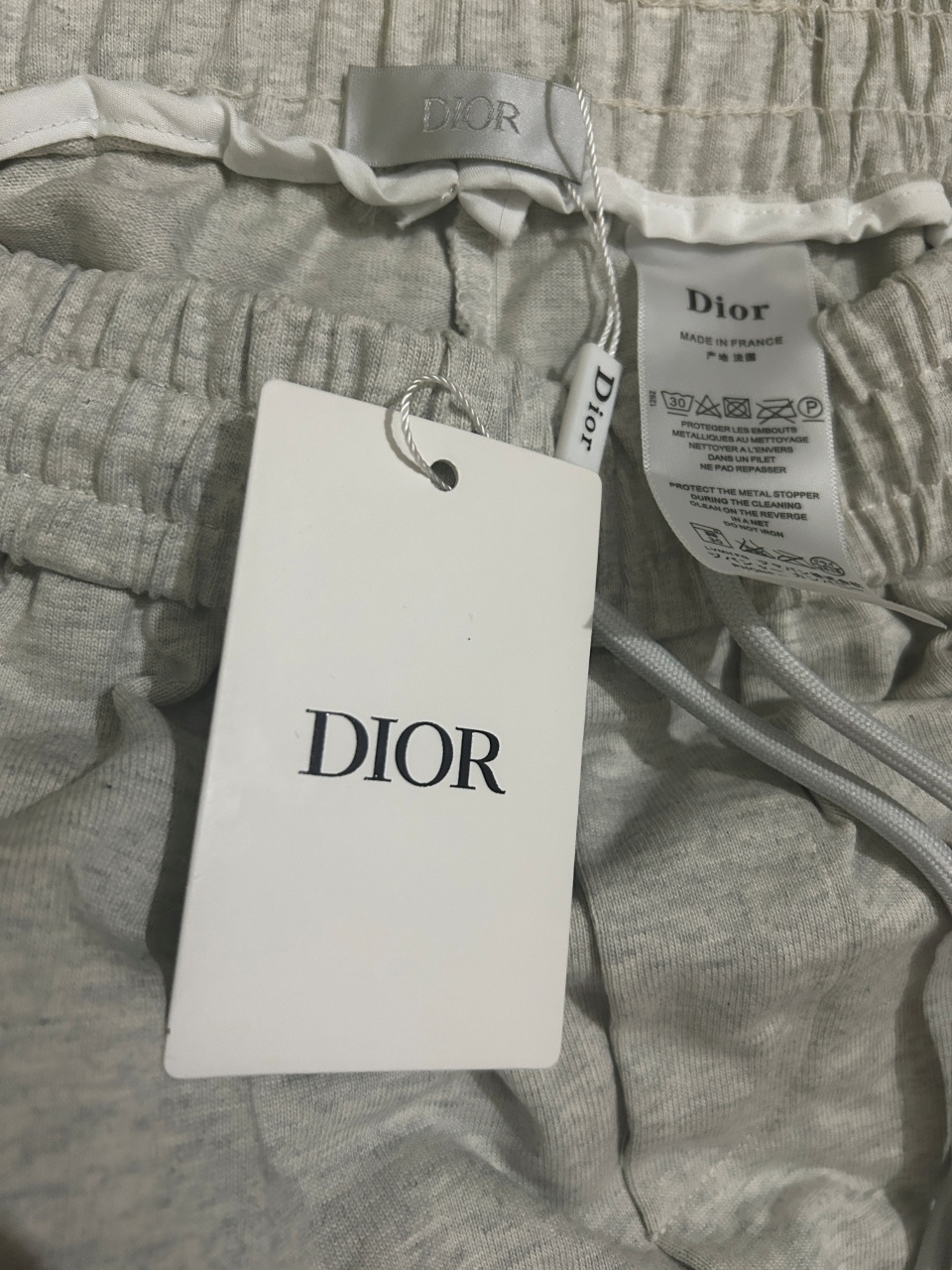 DIOR迪奥 刺绣款 2025秋冬新款松紧带直筒长裤 上身版型超赞 独家厚款定制面料休闲裤颜色:黑灰 灰