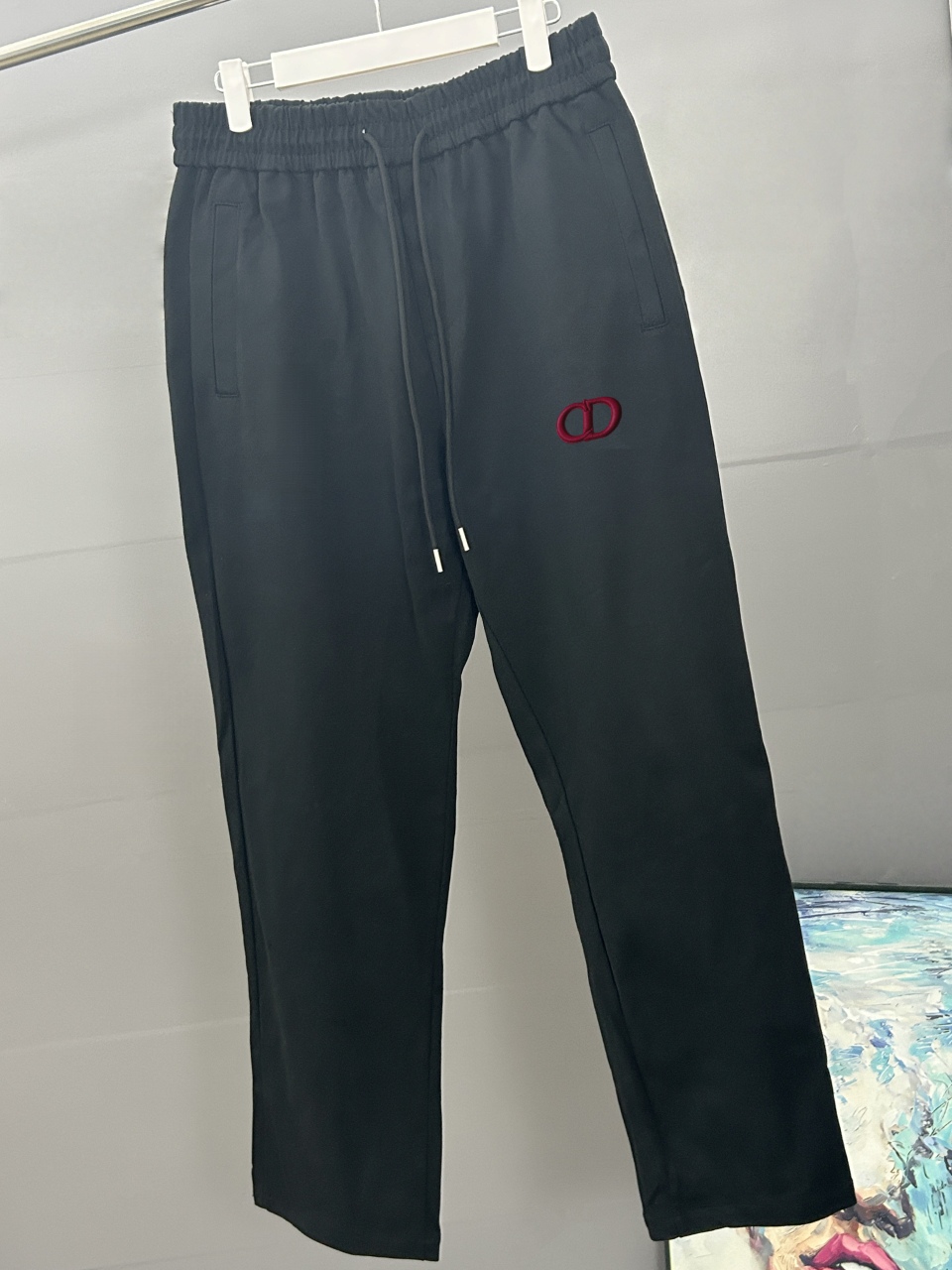 DIOR迪奥 刺绣款 2025秋冬新款松紧带直筒长裤 上身版型超赞 独家厚款定制面料休闲裤颜色:黑灰 灰