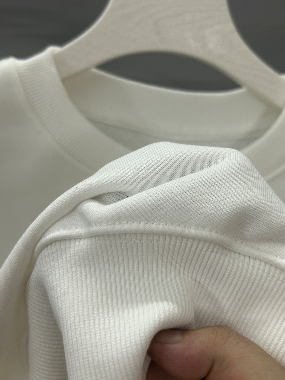 ARC`TERYX始祖鸟 刺绣款 2026秋冬季圆领卫衣长袖采用380G双股大卫衣 高版本，三标齐全！男