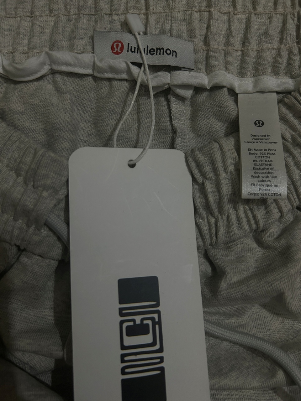 lululemon露露 刺绣款 2025秋冬新款松紧带直筒长裤 上身版型超赞 独家厚款定制面料休闲裤颜色