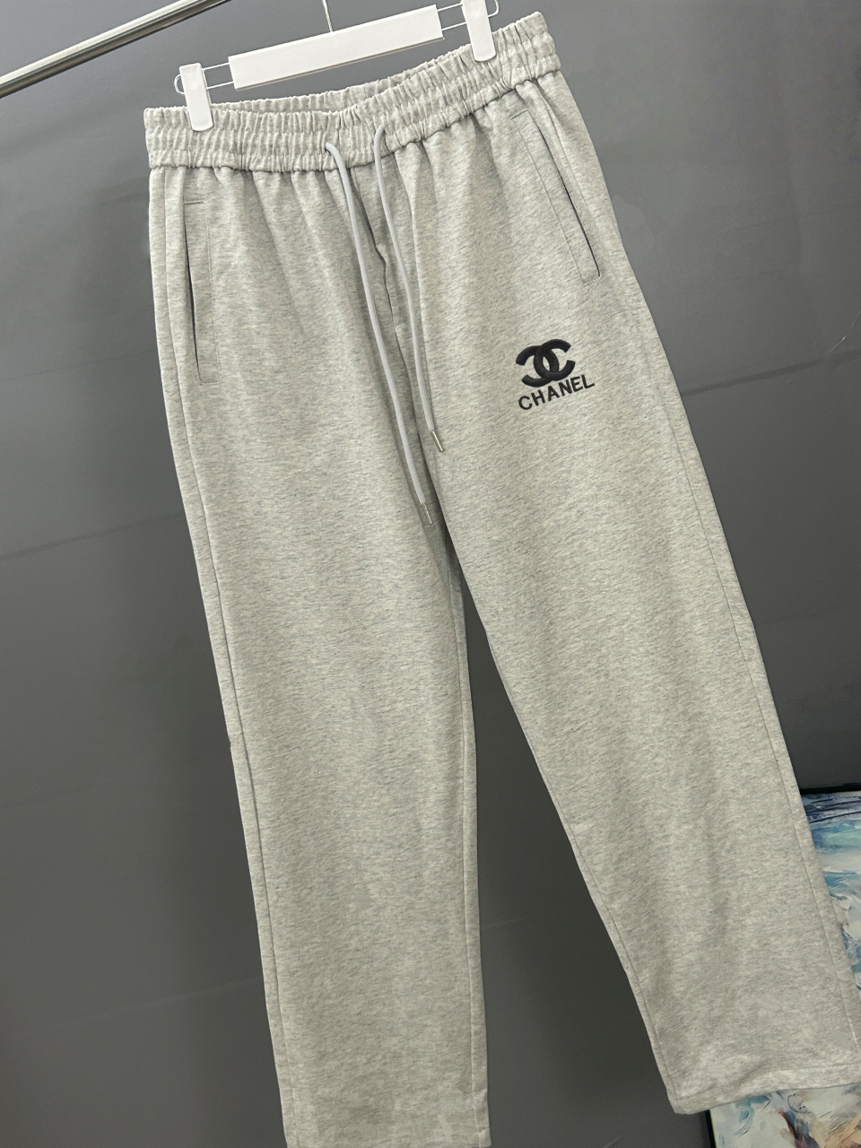 CHANEL 香奈儿 2025 刺绣款 2025秋冬新款松紧带直筒长裤 上身版型超赞 独家厚款定制面料休