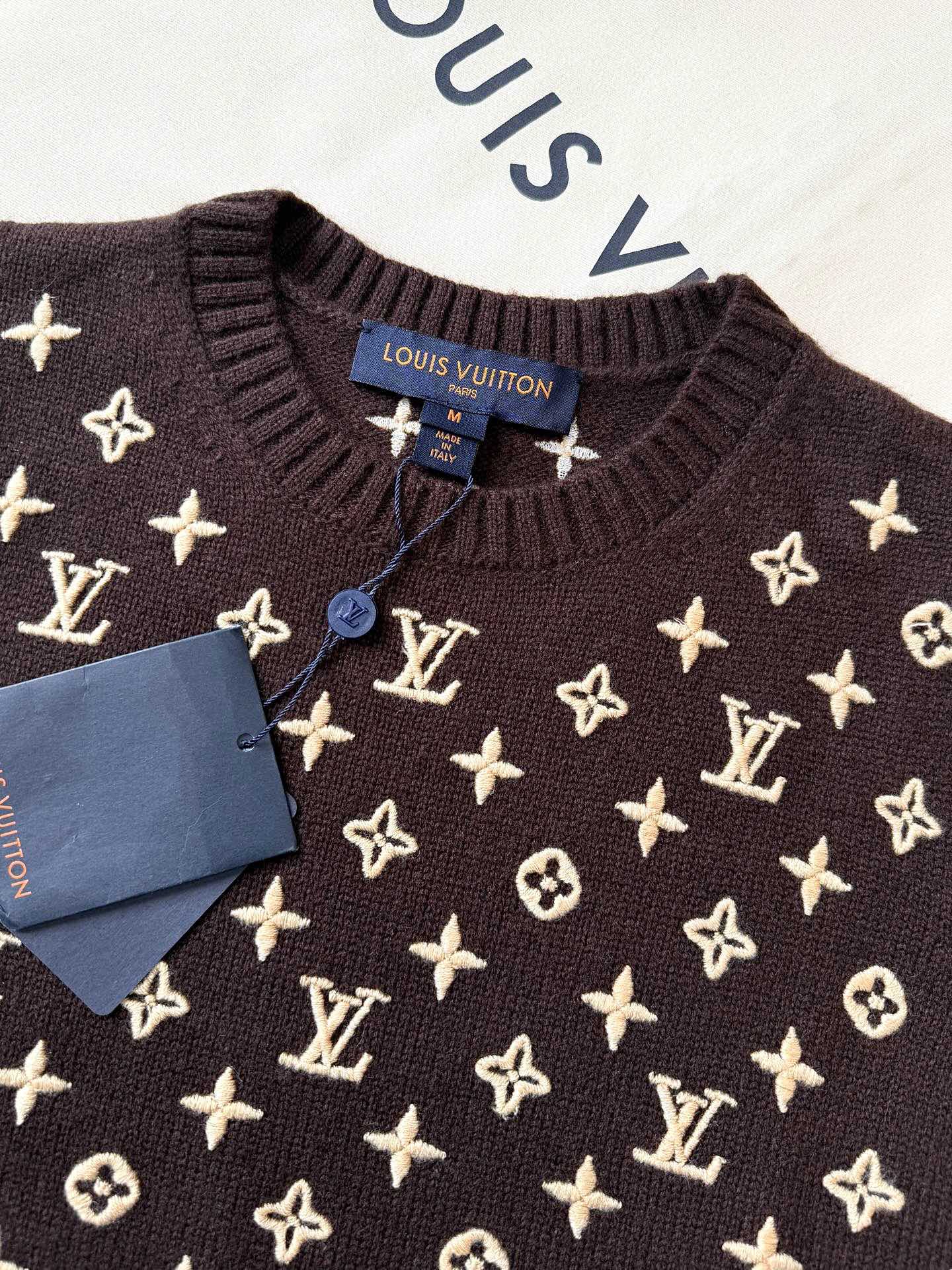 루이비통 25FW 여성 니트 136552 Louis Vuitton Knit 썸네일 이미지