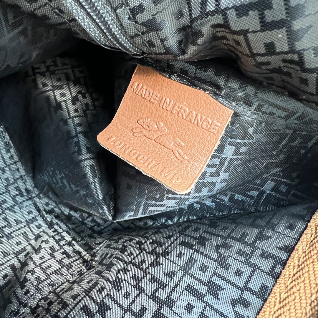 Longchamp 棕色 实物真的很软