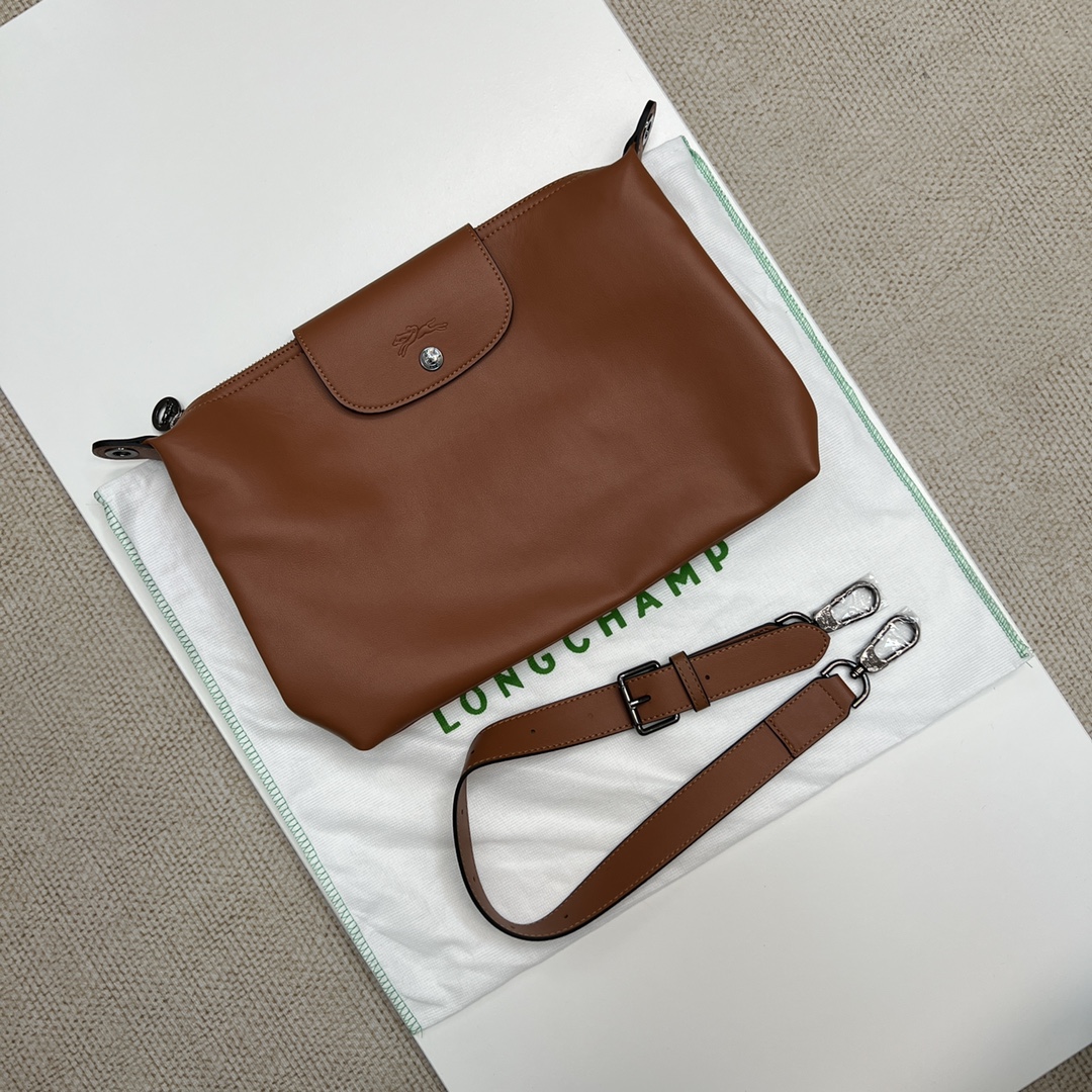 Longchamp 棕色 实物真的很软