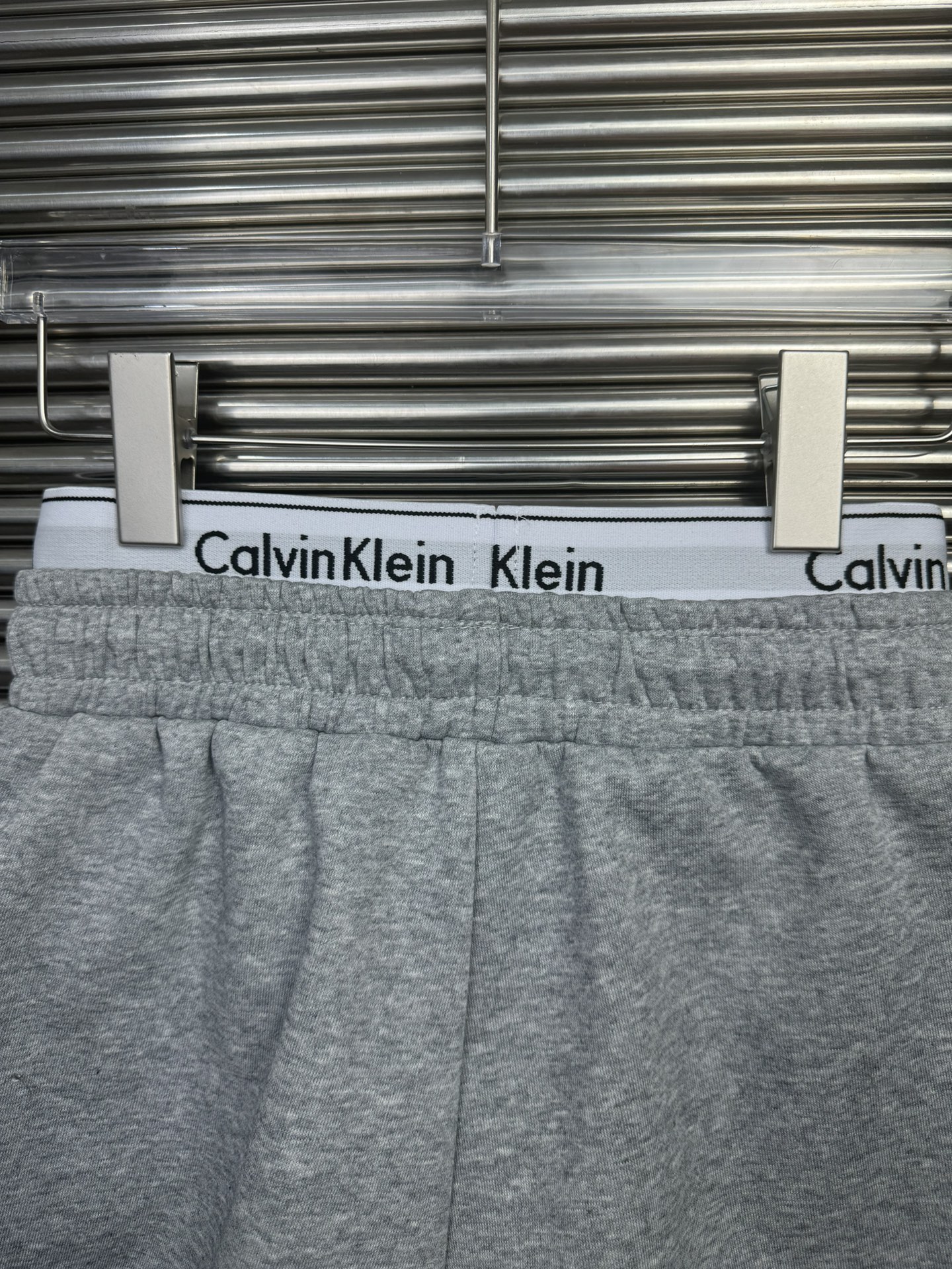 C.K. WEARING STYLISH AMERICAN SHORTS. COLOUR: BLACK GREY NUMBER: S M L SECTION NO. BA 818 - 图片 8