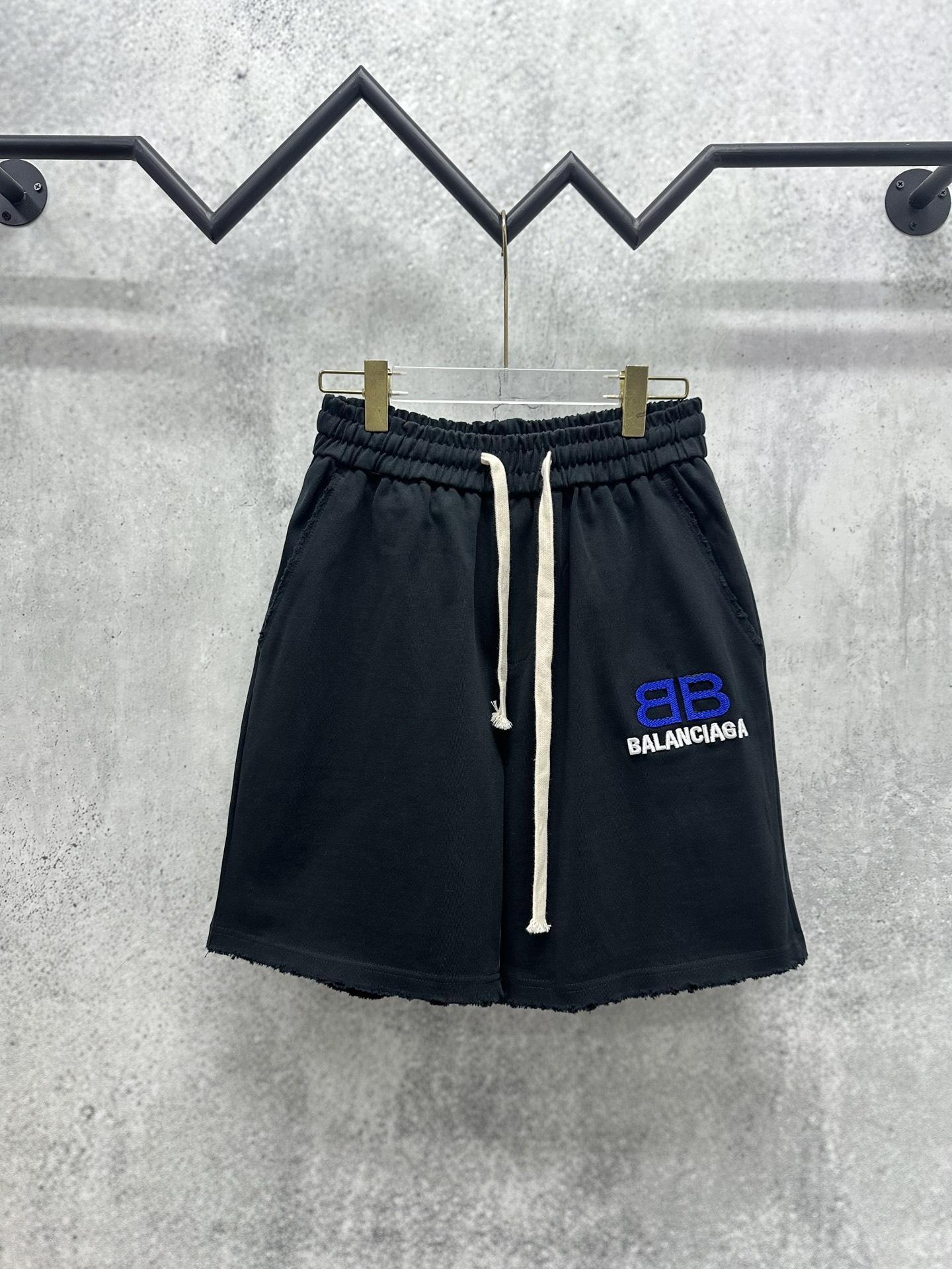 Pantalones cortos pesados ​​P95 Balenciaga 2026ss. Tejido personalizado de puro algodón de 450g de peso pesado. Se sien…