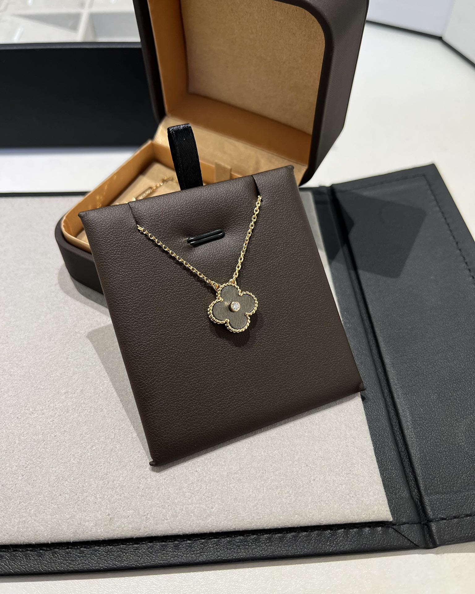 Van Cleef & Arpels vca 单花四叶草镶钻项链