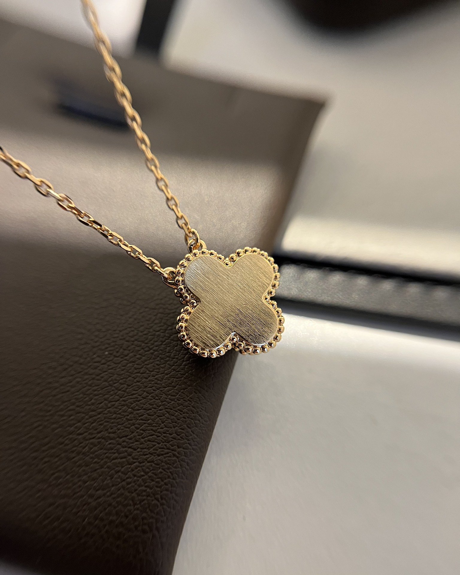 Van Cleef & Arpels vca 单花四叶草镶钻项链